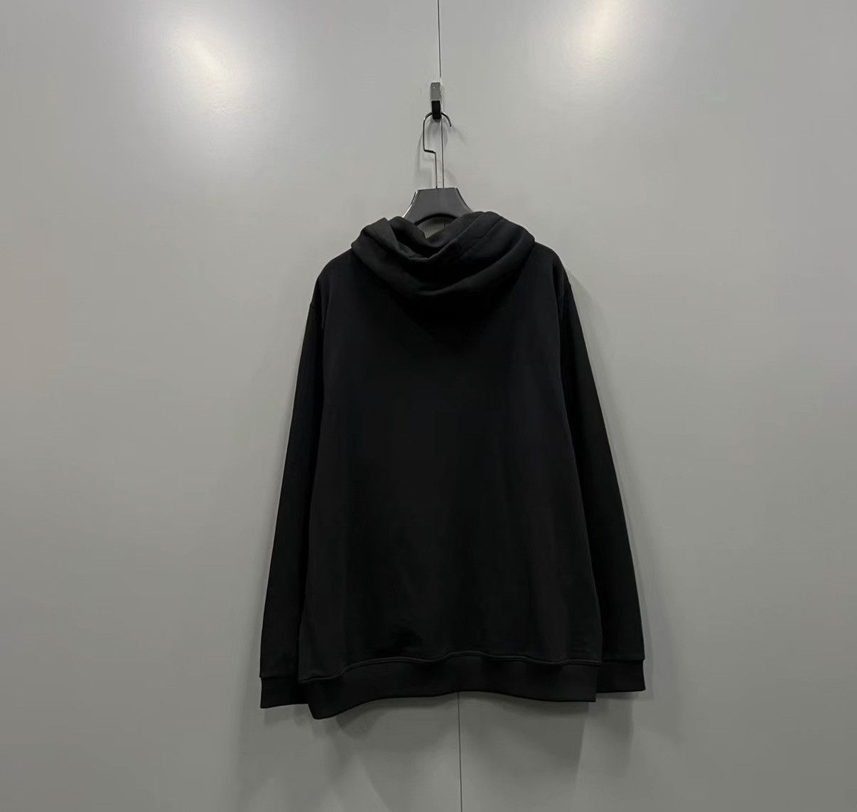 Burberry Burberry Black TB Logo Print Hoodie J41 Size XXL / US 16-18 / IT 52-54 - 2 Thumbnail