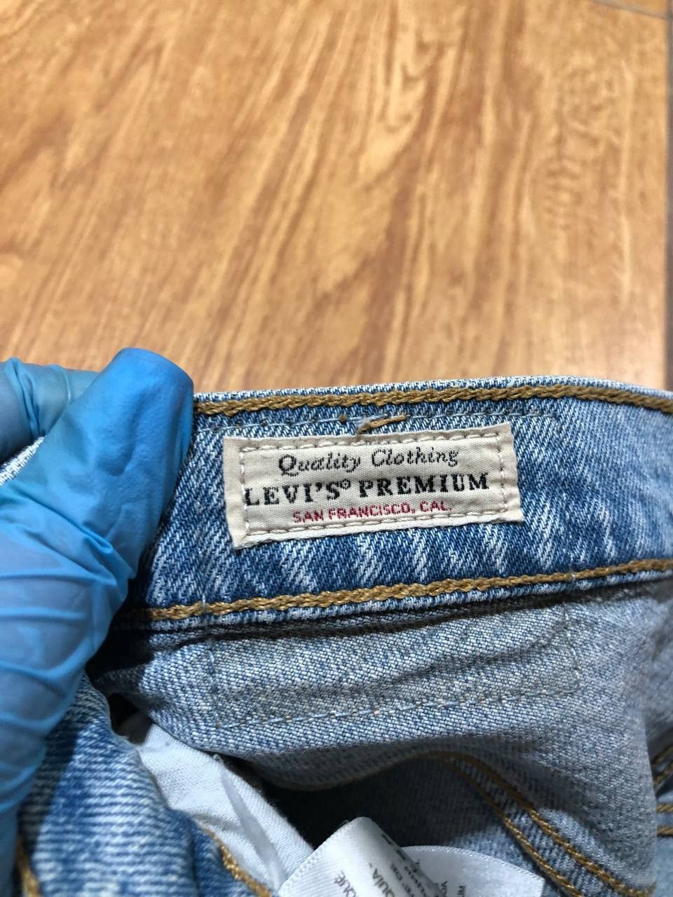 Levi's Vintage Levi's Jeans Sun Faded Light Wash Denim Size US 26 / EU 42 - 3 Thumbnail