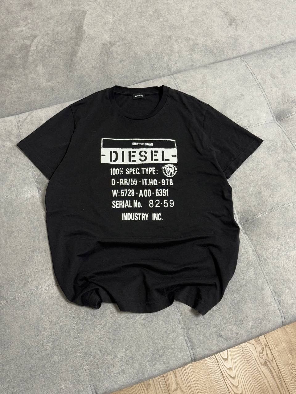 Diesel Vintage Diesel Industry Y2K Big Logo Black T-Shirt Size M Size US M / EU 48-50 / 2 - 2 Thumbnail