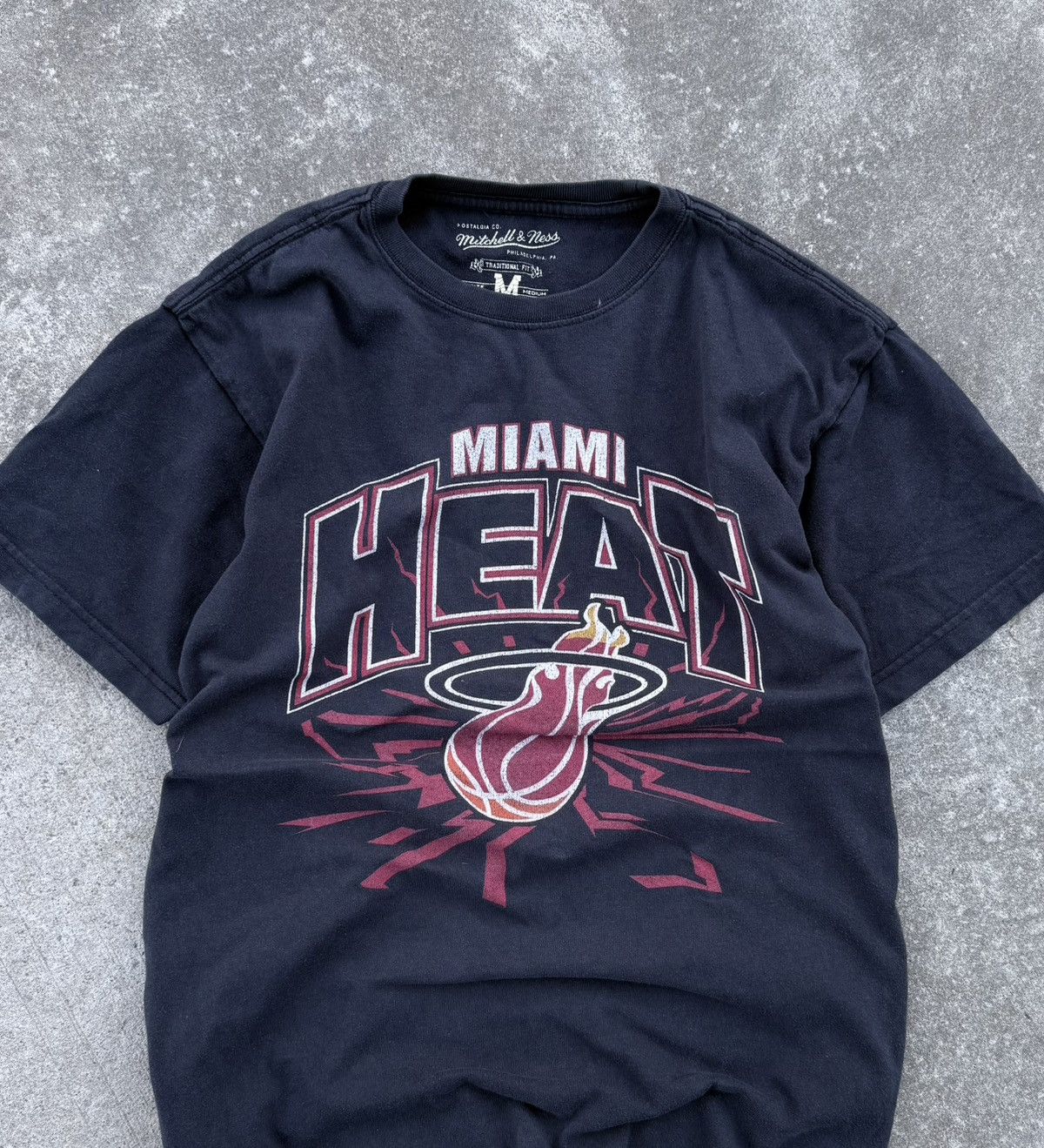 Other Vintage NBA y2k streetwear sportswear band t-shirt Size US M / EU 48-50 / 2 - 4 Thumbnail