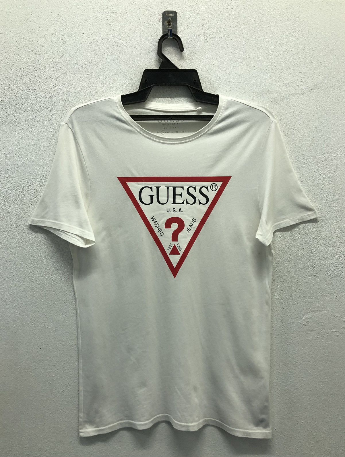 Guess Guess Los Angeles Slim Fit T-Shirt Size US S / EU 44-46 / 1 - 1 Thumbnail