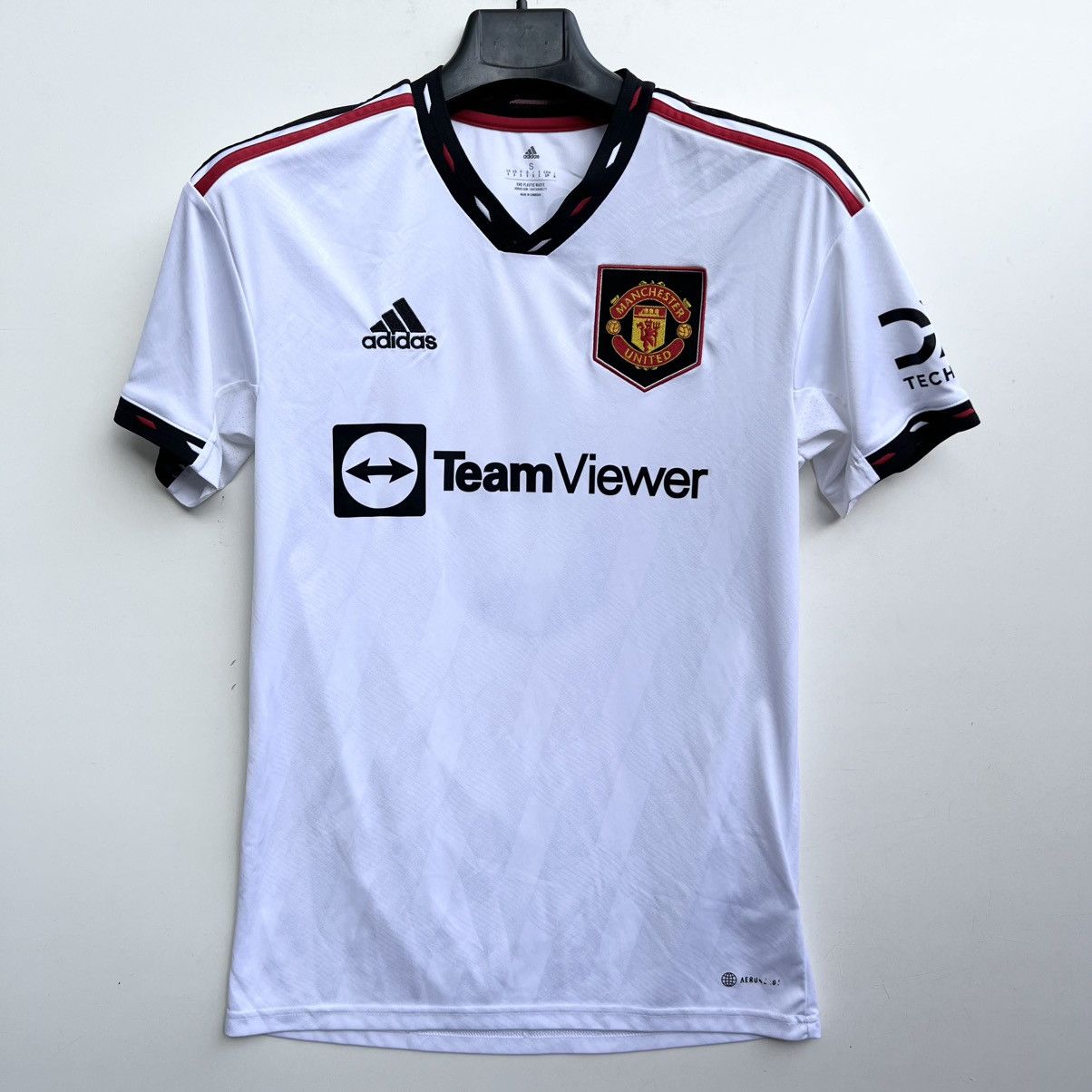 Adidas Manchester united soccer jersey football t shirt martinez Size US S / EU 44-46 / 1 - 1 Thumbnail
