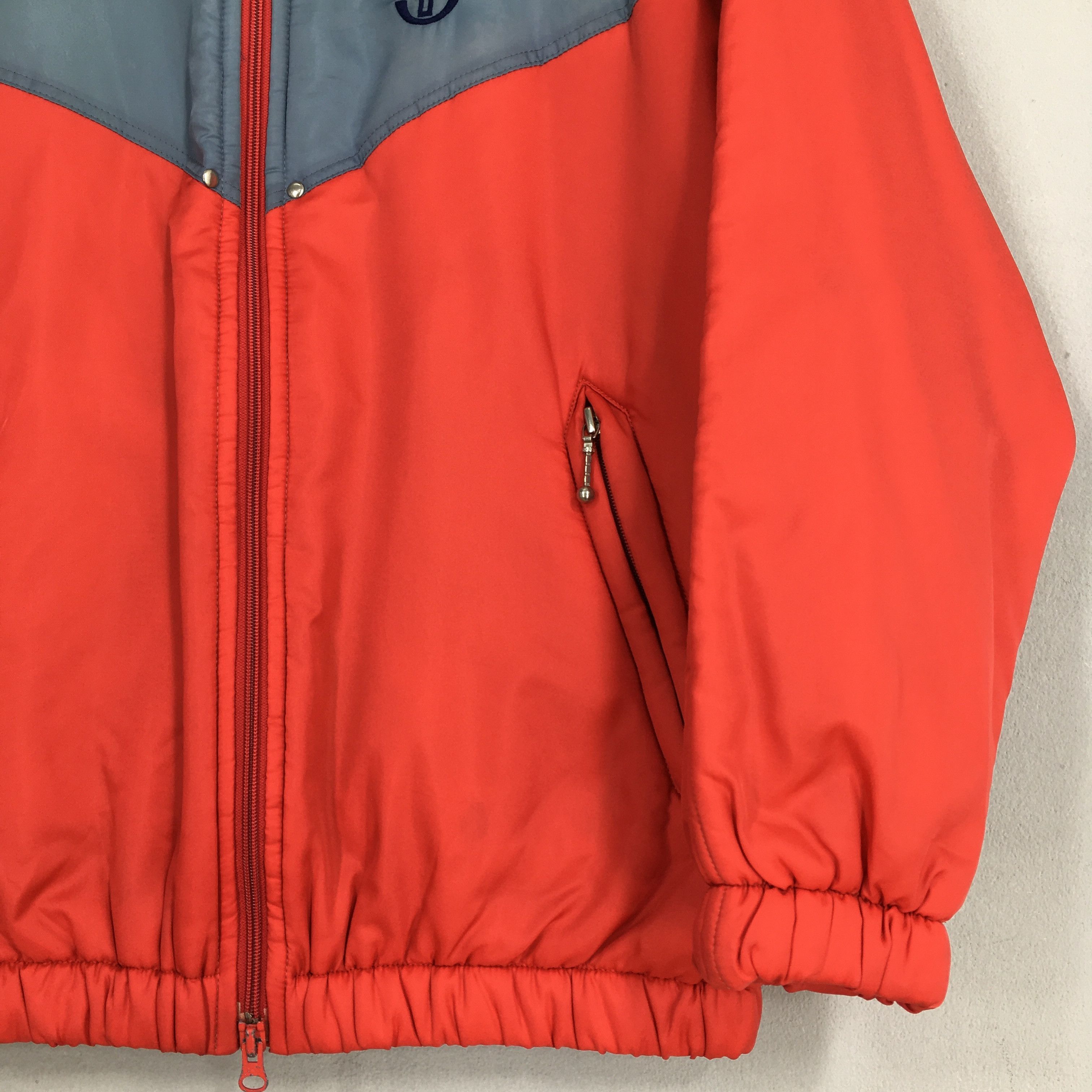 Sergio Tacchini Vintage Sergio Tacchini Windbreaker Red Jacket Medium Size US M / EU 48-50 / 2 - 5 Thumbnail