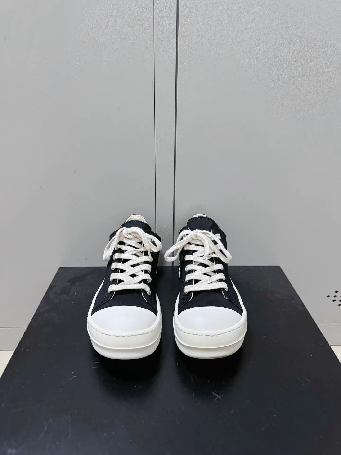 Rick Owens Drkshdw Rick Owens Drkshdw low-top Converse sneakers Size US 6.5 / IT 36.5 - 2 Thumbnail