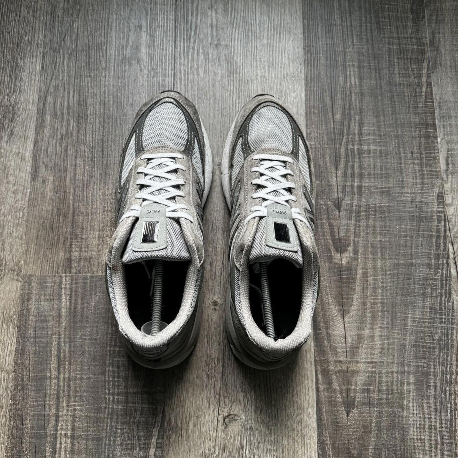 New Balance NEW BALANCE • 990v5 "MiUSA Grey" (13M) Size US 13 / EU 46 - 9 Thumbnail