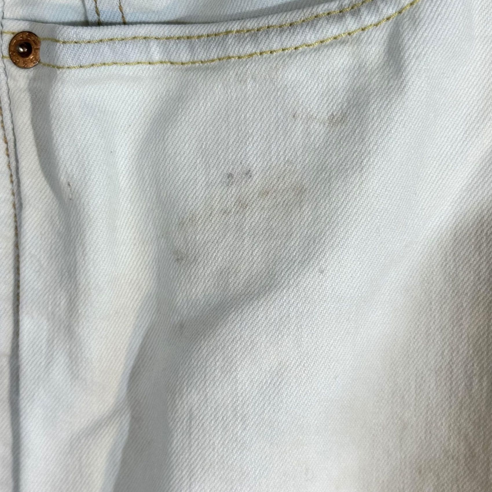 Levi's Levis 510 Jeans Mens 36x30 Beige Skinny Fit Stretch Denim Distressed Stains Vintage No Size US 36 / EU 52 - 5 Thumbnail