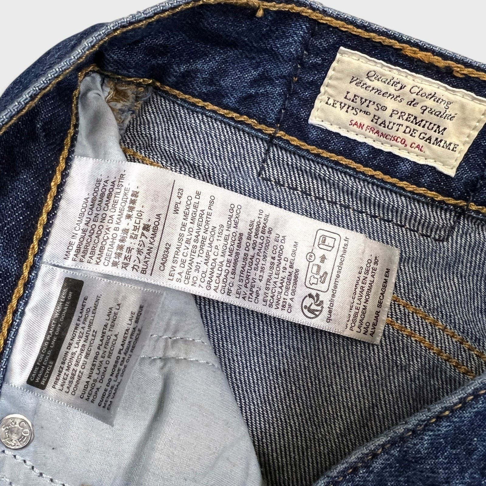 Levi's Levi's 80s Mom Jean 25x28 Blue High Rise Taper Leg Denim Size 25" / US 0 / IT 36 - 10 Thumbnail
