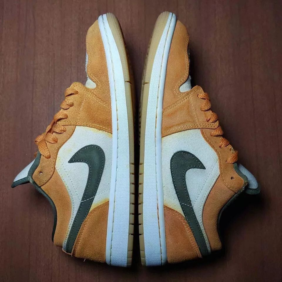 Jordan Brand Jordan 1 Low Light Curry Suede - Size 8 (Good Condition) Size US 8 / EU 41 - 2 Thumbnail