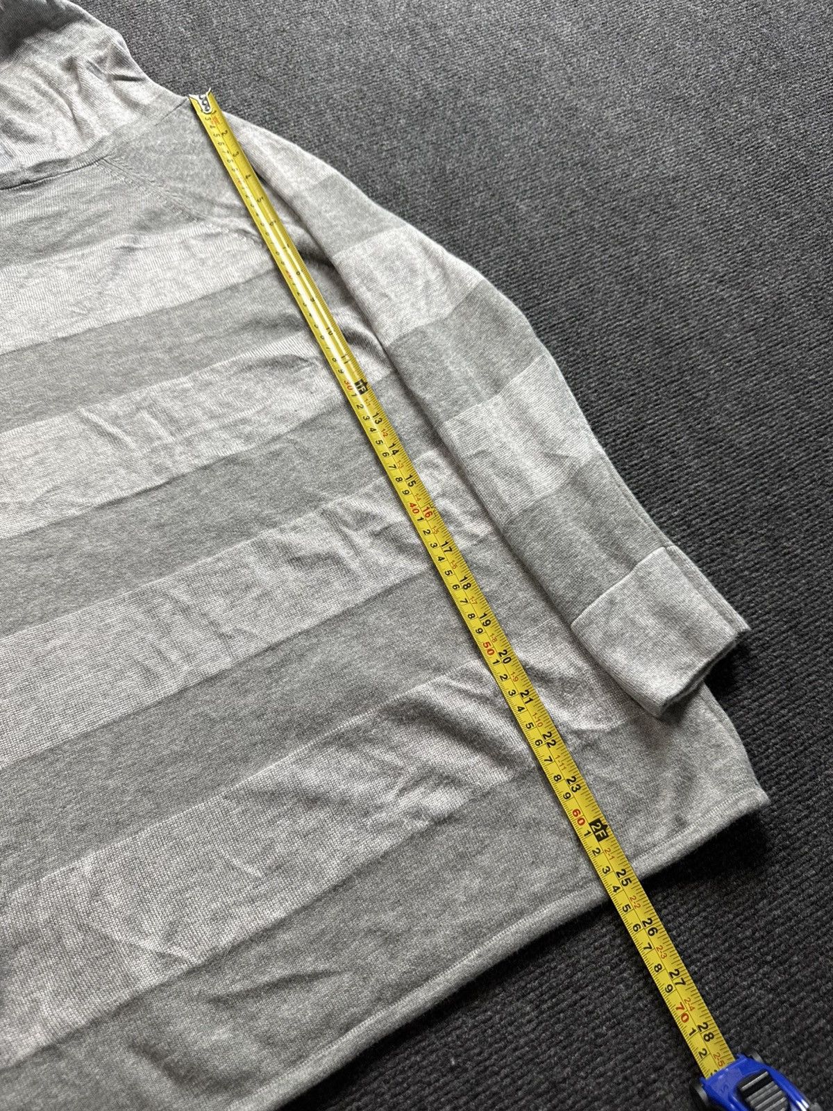 Armani Exchange Luxury Armani Exchange AX V Neck Knit Grey Logo Sweater M Size M / US 6-8 / IT 42-44 - 24 Thumbnail