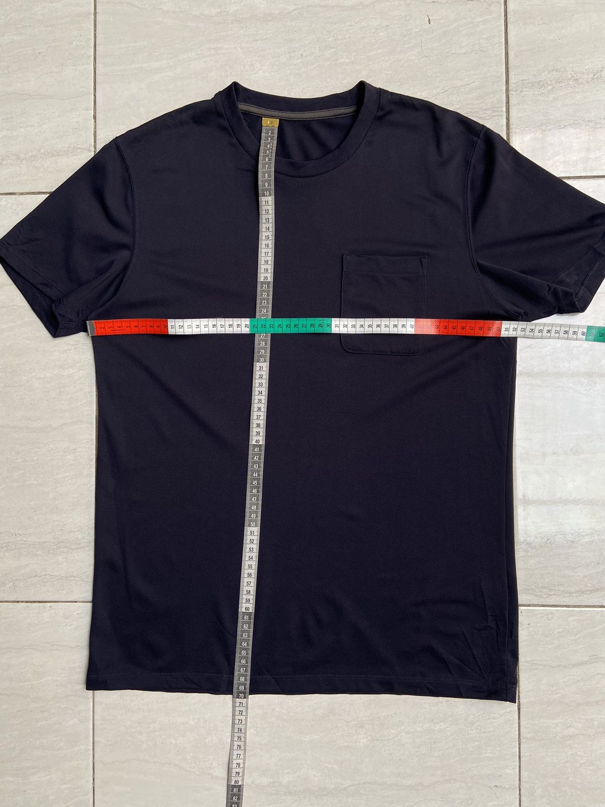 Uniqlo UNIQLO Navy T-Shirt Size US S / EU 44-46 / 1 - 7 Thumbnail