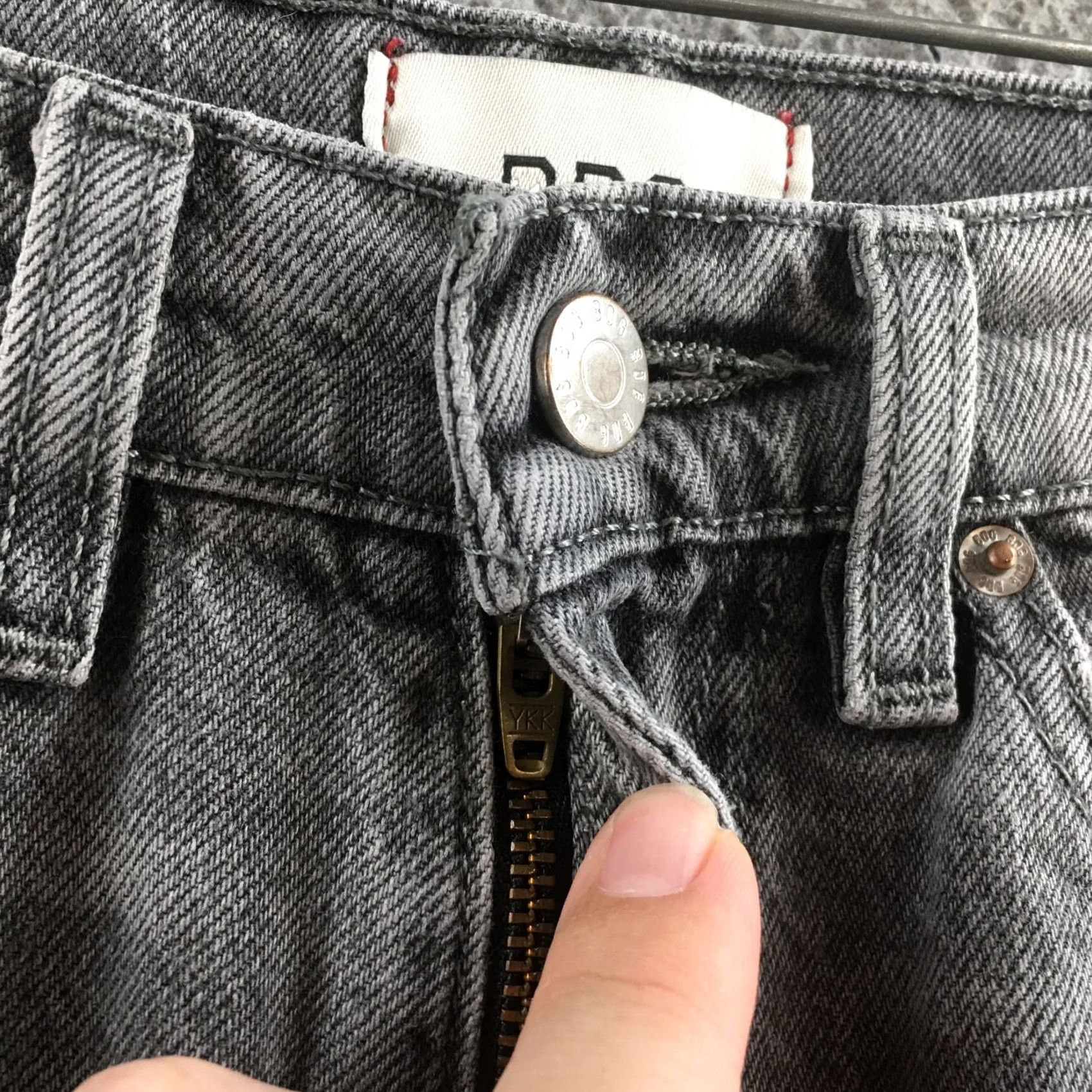Bdg BDG Cowboy Jeans Womens 26 Gray High Rise Straight Denim Distressed Raw Hem Jeans Size 26" / US 2 / IT 38 - 5 Thumbnail