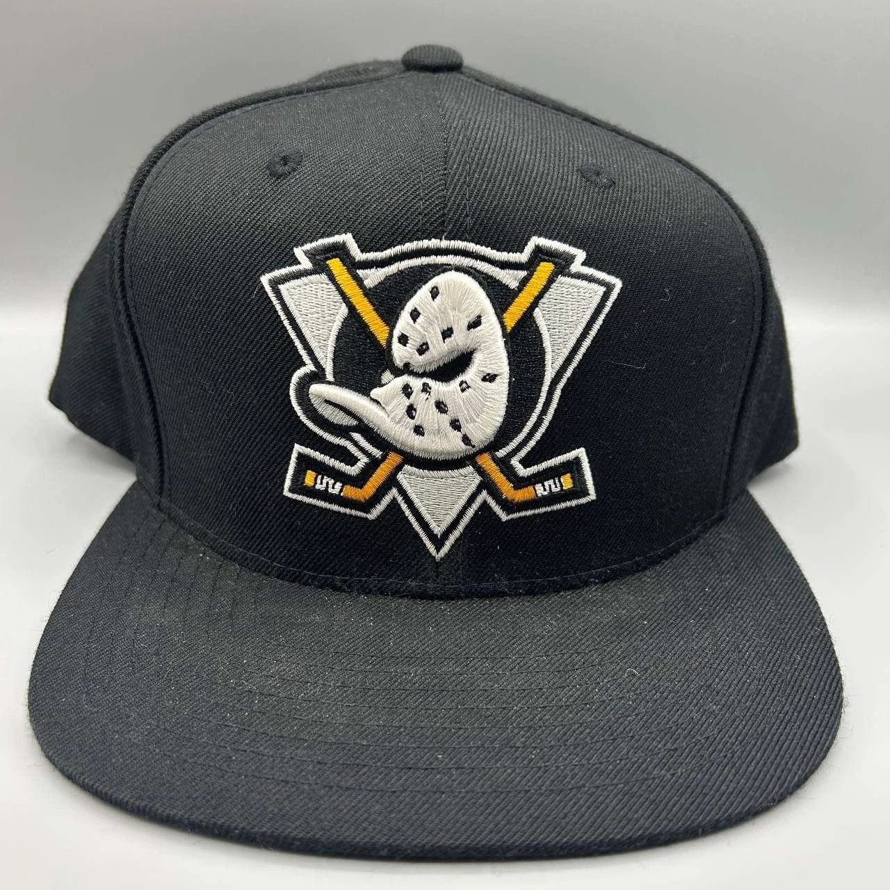 Mitchell & Ness Mighty Ducks Hat Men Black Embroidered Snap Back Cap Size ONE SIZE - 1 Thumbnail