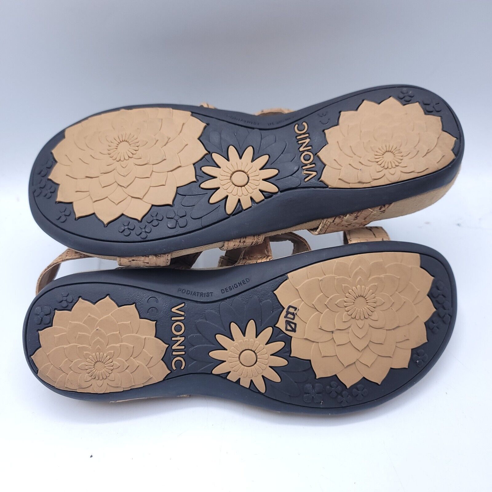 Vionic Vionic 44 Amber Slide Sandals Womens Size 7 TVW1275 Beige Size US 7 / IT 37 - 7 Thumbnail