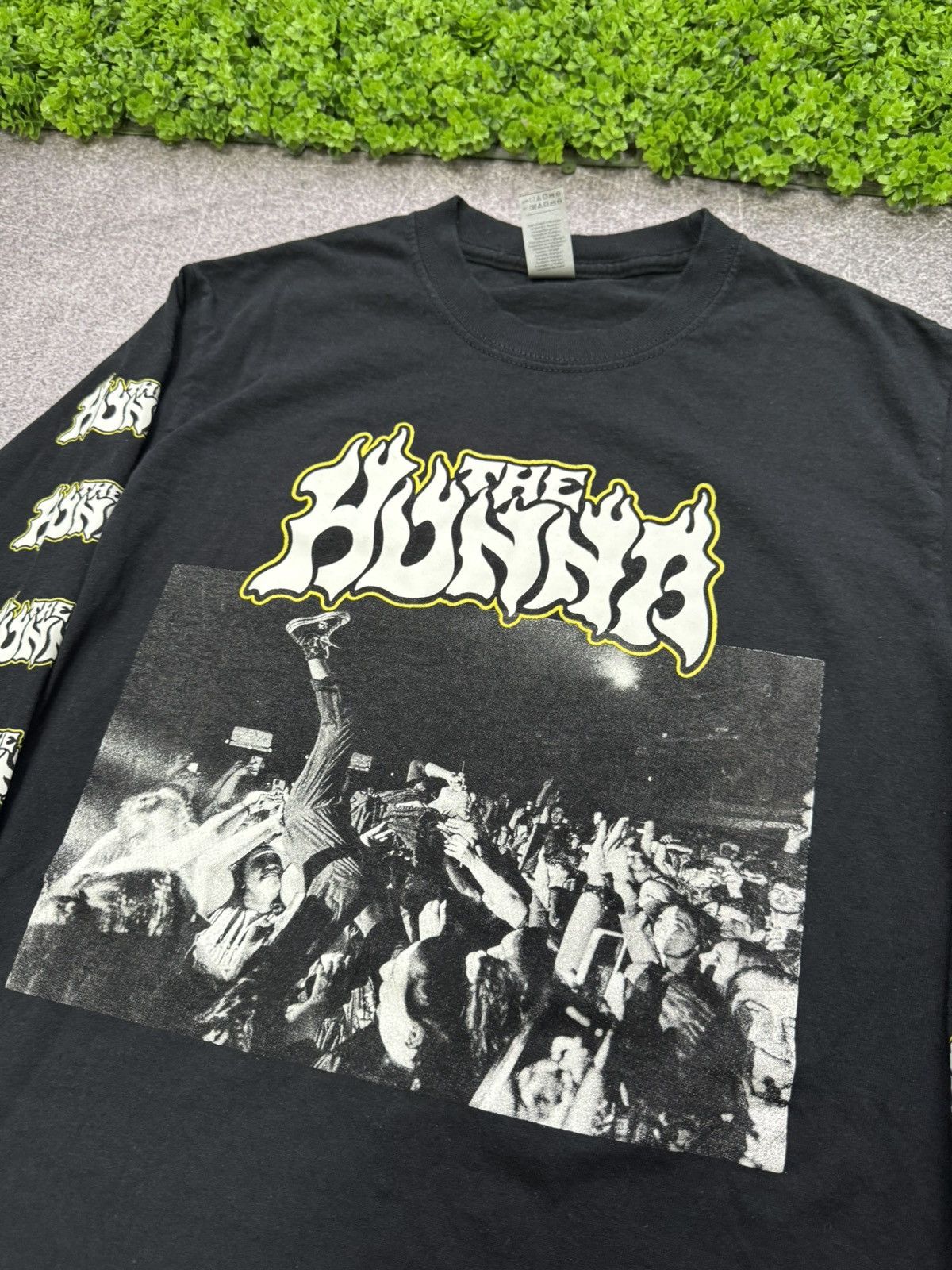 Band Tees The Hunna 2023 Europe tour Long Sleeve band shirt Size US S / EU 44-46 / 1 - 8 Thumbnail