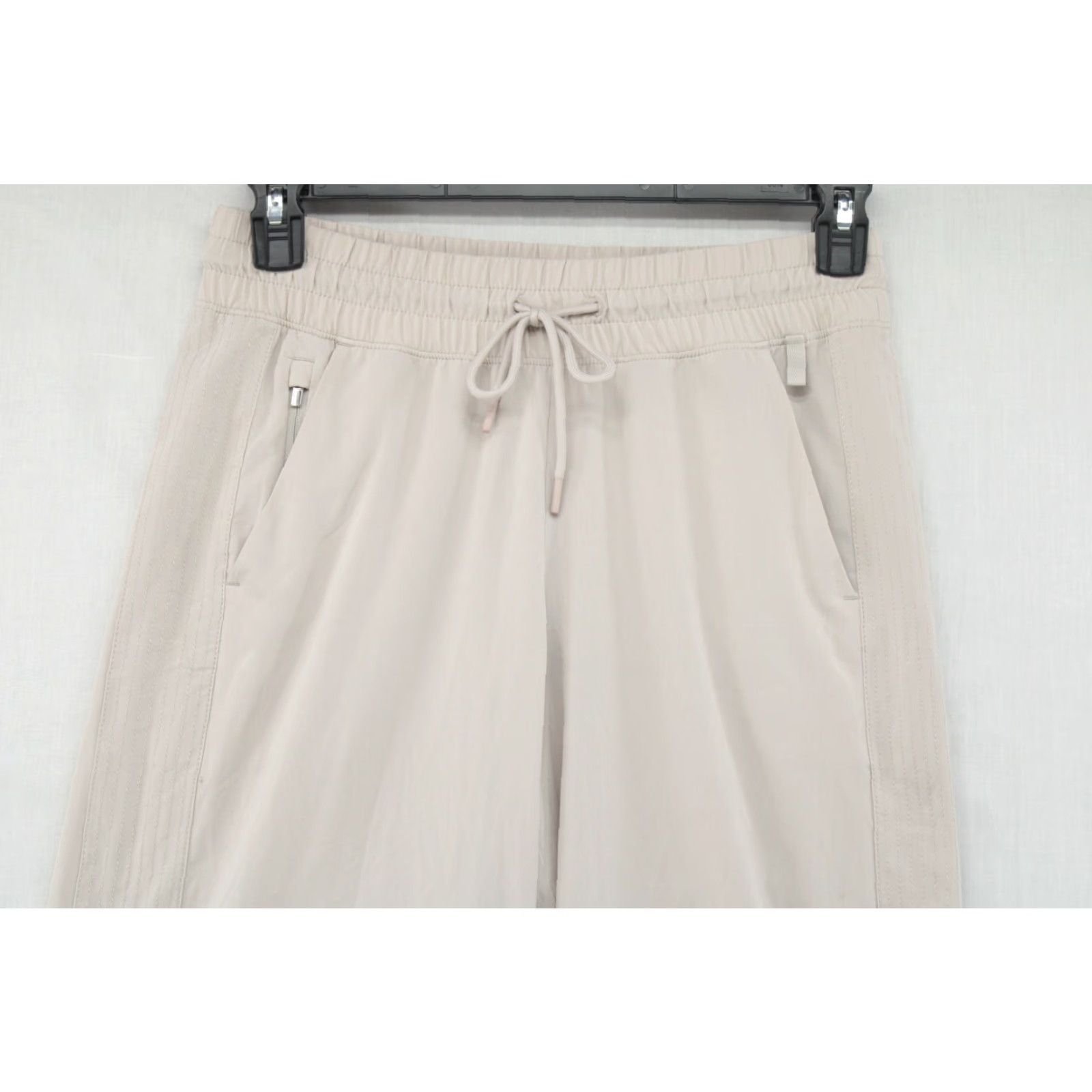 Athleta Athleta Women's Pants 6 Beige Elastic Waist Zipper Pockets Light Weight Modern Pants Adult Regular Beige Athleta Trekkie 6 Pants Womens Size 28" / US 6 / IT 42 - 4 Thumbnail