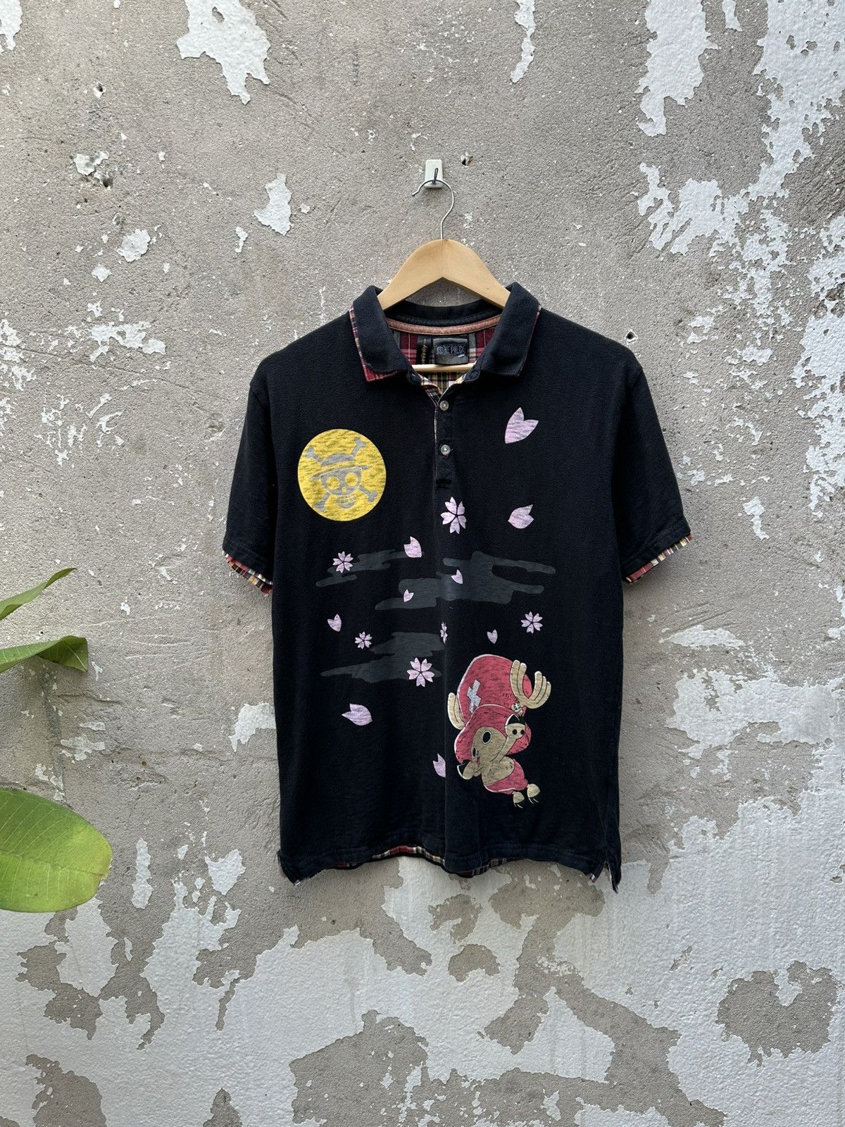 One Piece Authentic Natural Infinity x Chopper Anime Polo Tshirt Size US M / EU 48-50 / 2 - 1 Thumbnail