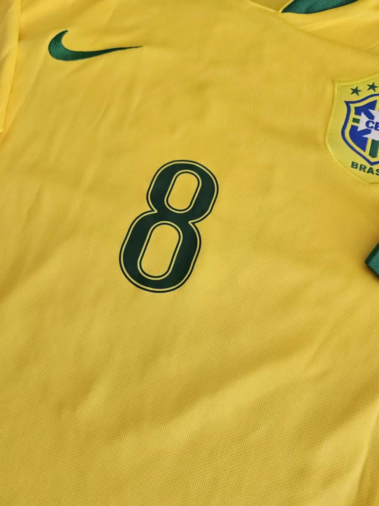 Other 2006 World Cup #8 Kaka Jersey Brazil Size US XL / EU 56 / 4 - 4 Thumbnail