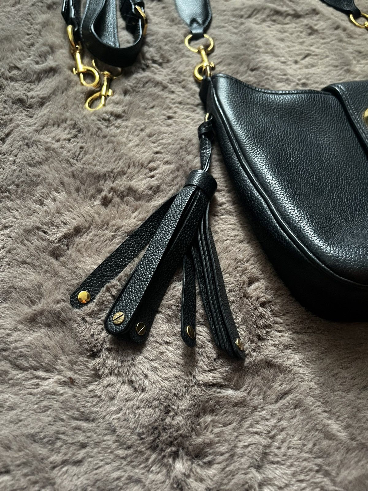 Marc Jacobs Marc Jacobs Leather Hobo Bag Black Gold Hardware 2 Straps Size ONE SIZE - 6 Thumbnail