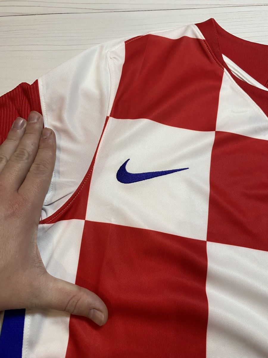 Nike NEW Nike Croatia 2020 home Soccer football y2k t shirt Size US S / EU 44-46 / 1 - 17 Thumbnail