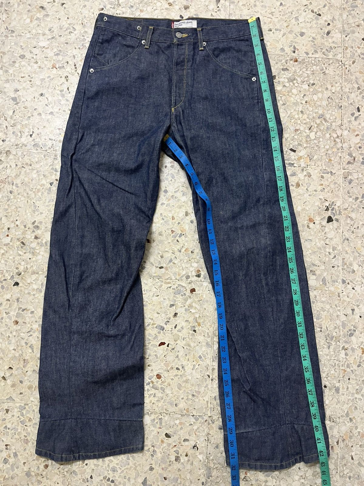 Levi's Vintage Clothing VINTAGE LEVI’S ENGINEERED RELAXED JEANS TWO-TONE ARCHIVE MIJ Size US 34 / EU 50 - 13 Thumbnail