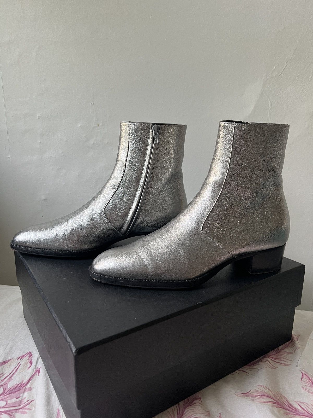 Hedi Slimane YSL Hedi Slimane Saint Laurent Wyatt 40 Silver Leather Boots Size US 8 / EU 41 - 2 Thumbnail
