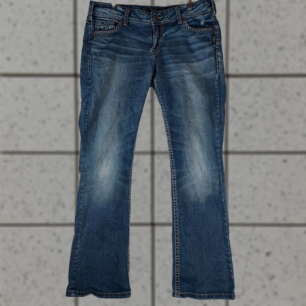 Silver Jeans Co. Silver Jeans Suki Mid Slim Boot Womens 31x31 Medium Wash Stretch Denim Jeans Size 24" / US 00 / IT 34 - 1 Thumbnail