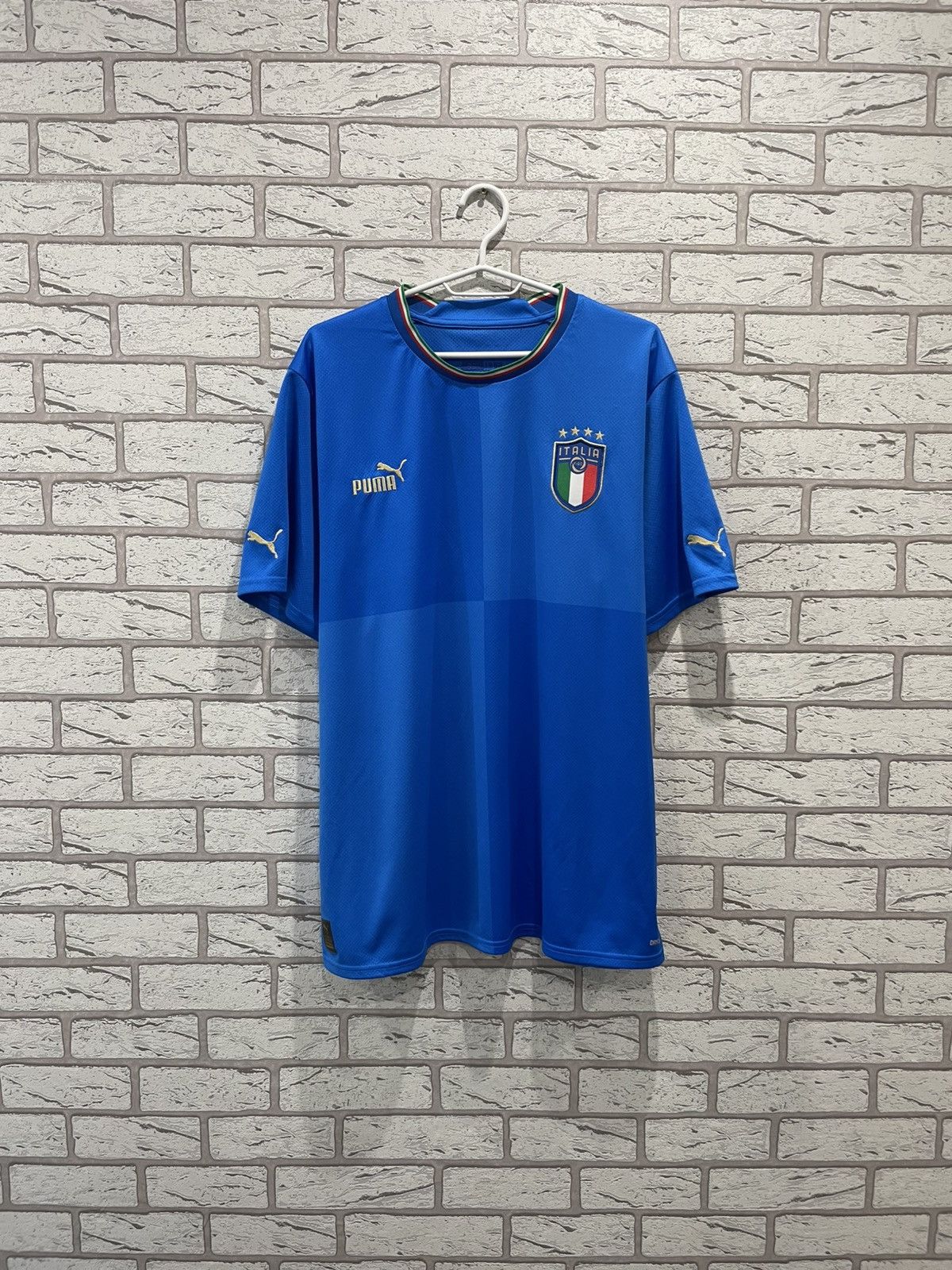 Puma × Vintage Italy 2022 2023 Football Soccer Jersey Puma T Shirt Tee Size US XL / EU 56 / 4 - 1 Thumbnail