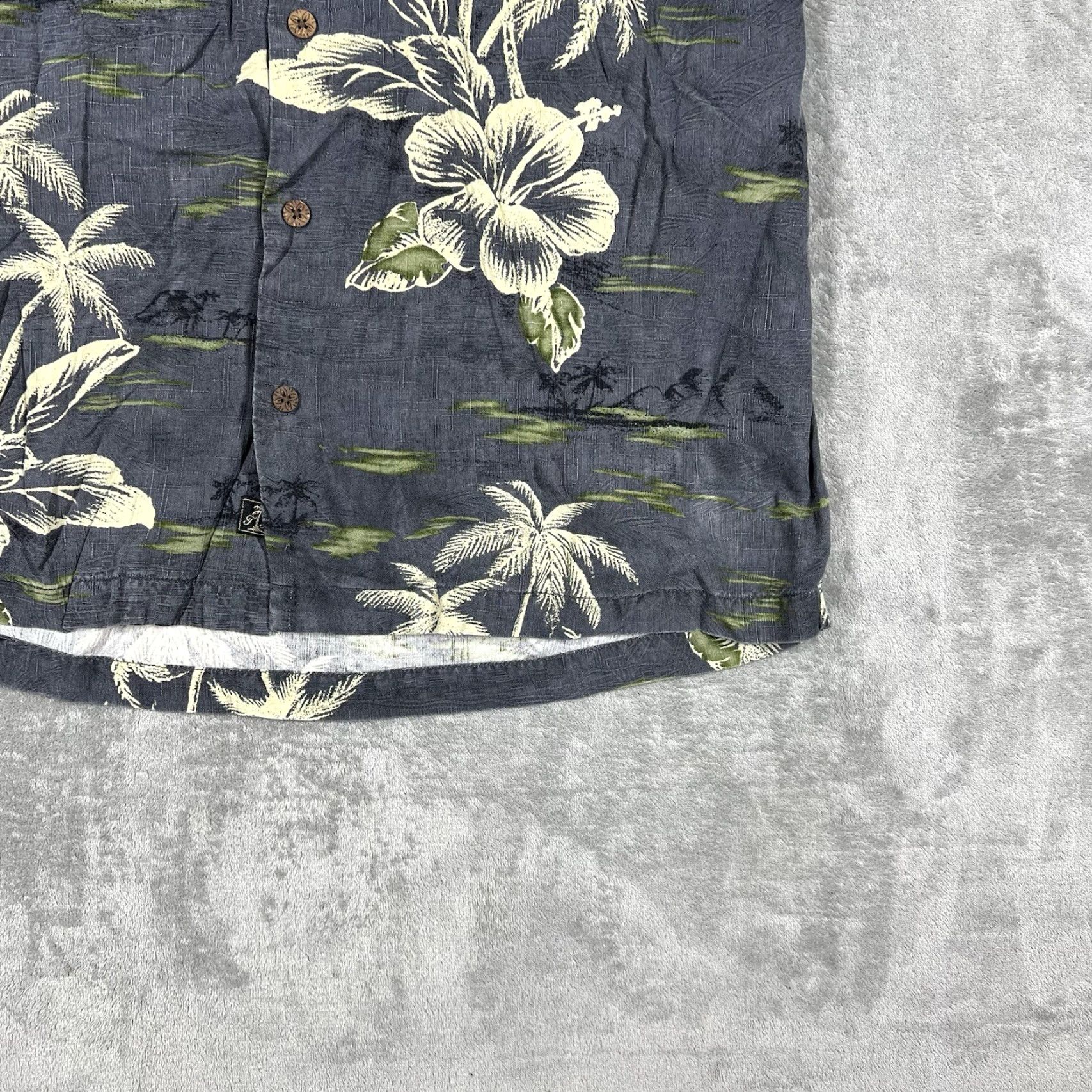 Tommy Bahama Tommy Bahama Button-Up Shirt 100% Silk Men Large Dark Gray Hawaiian Floral Shirt Mens Size US L / EU 52-54 / 3 - 5 Thumbnail