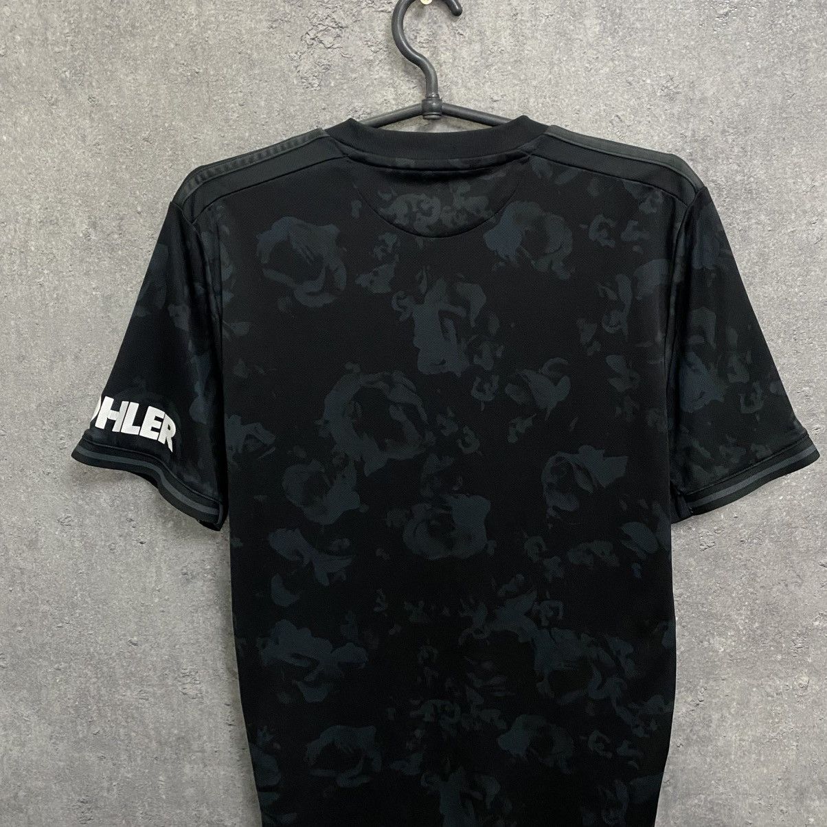 Adidas Adidas Manchester United Rose 2019 Jersey Rare Size US M / EU 48-50 / 2 - 10 Thumbnail