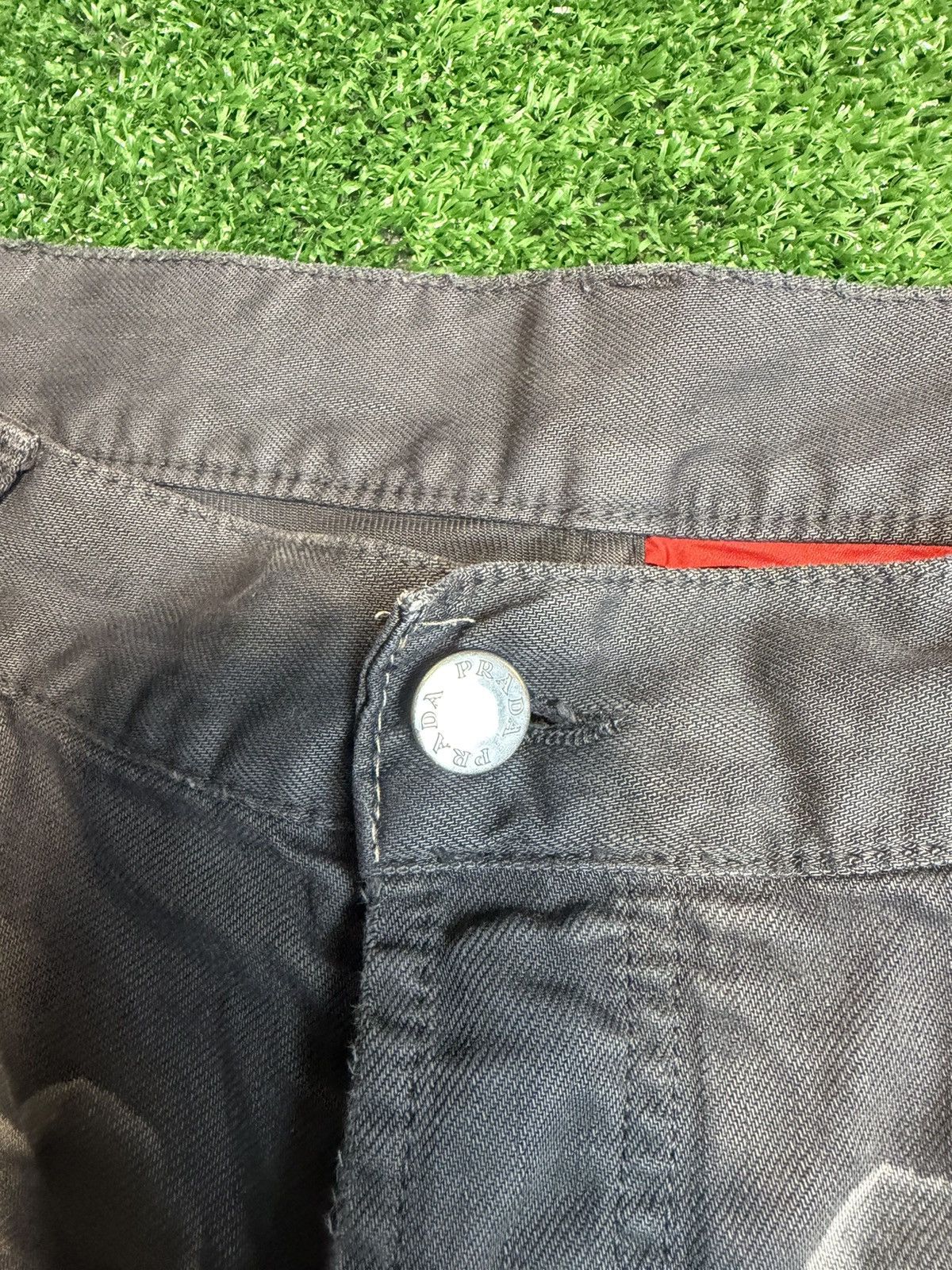 Prada Vintage y2k Prada Custom Denim Gray Avantgarde Distressed Sh Size US 32 / EU 48 - 5 Thumbnail