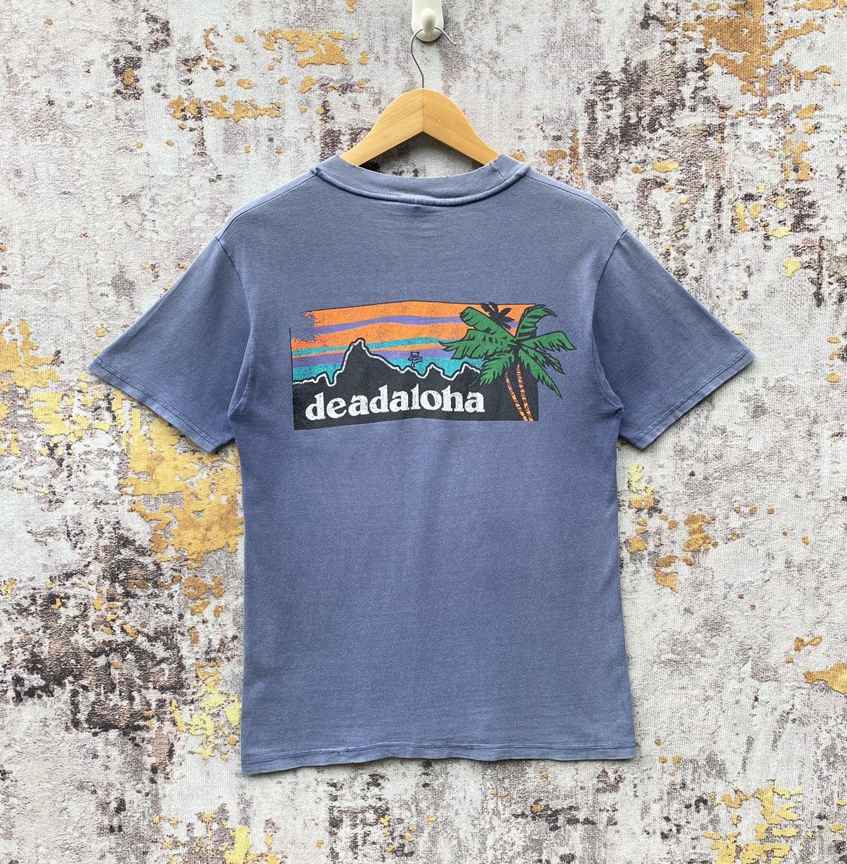 Grateful Dead Rare!Vintage 90s Grateful Dead Deadaloha Band Tee Distressed Size US S / EU 44-46 / 1 - 1 Thumbnail