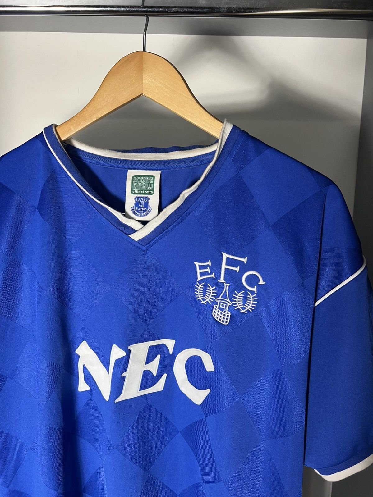 Vintage VERY RARR EVERTON ENGLAND RETRO SOCCER JERSEY BLOKE Y2K 90s Size US XL / EU 56 / 4 - 4 Thumbnail