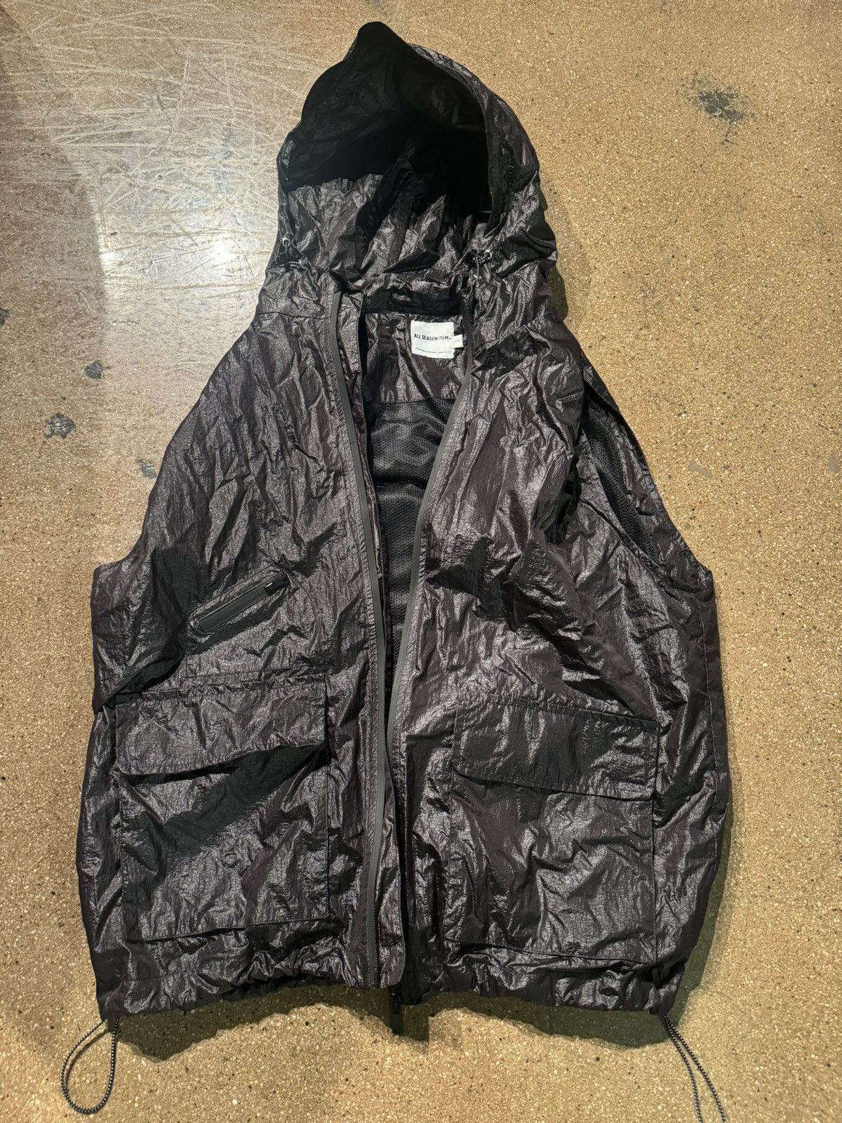 Japanese Brand × MUSINSA Dimitri Black Hooded Nylon Vest Size US L / EU 52-54 / 3 - 1 Thumbnail