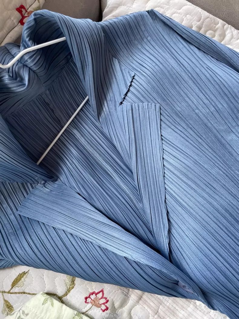 Issey Miyake Issey Miyake size:3 Blue pleated coat Size XS / US 0-2 / IT 36-38 - 3 Thumbnail