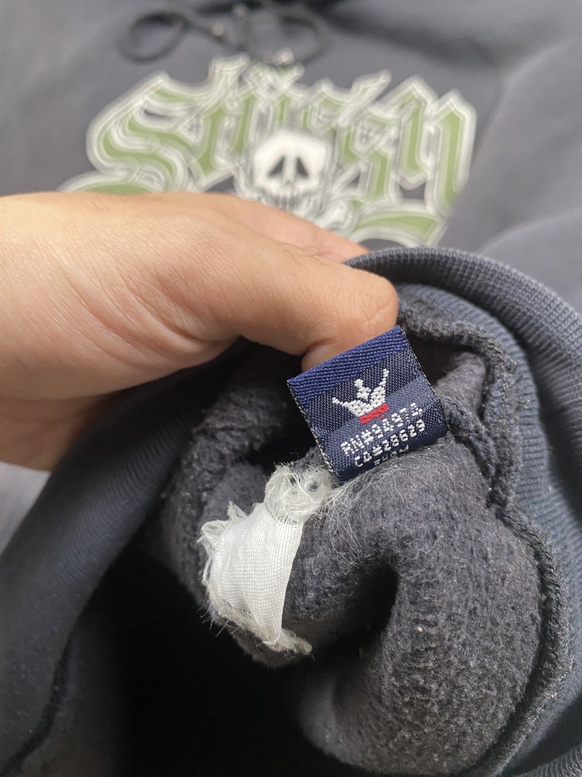 Stussy Grail Vintage y2k Stussy Skulls Goth Sunfaded Pullover Size US XL / EU 56 / 4 - 9 Thumbnail