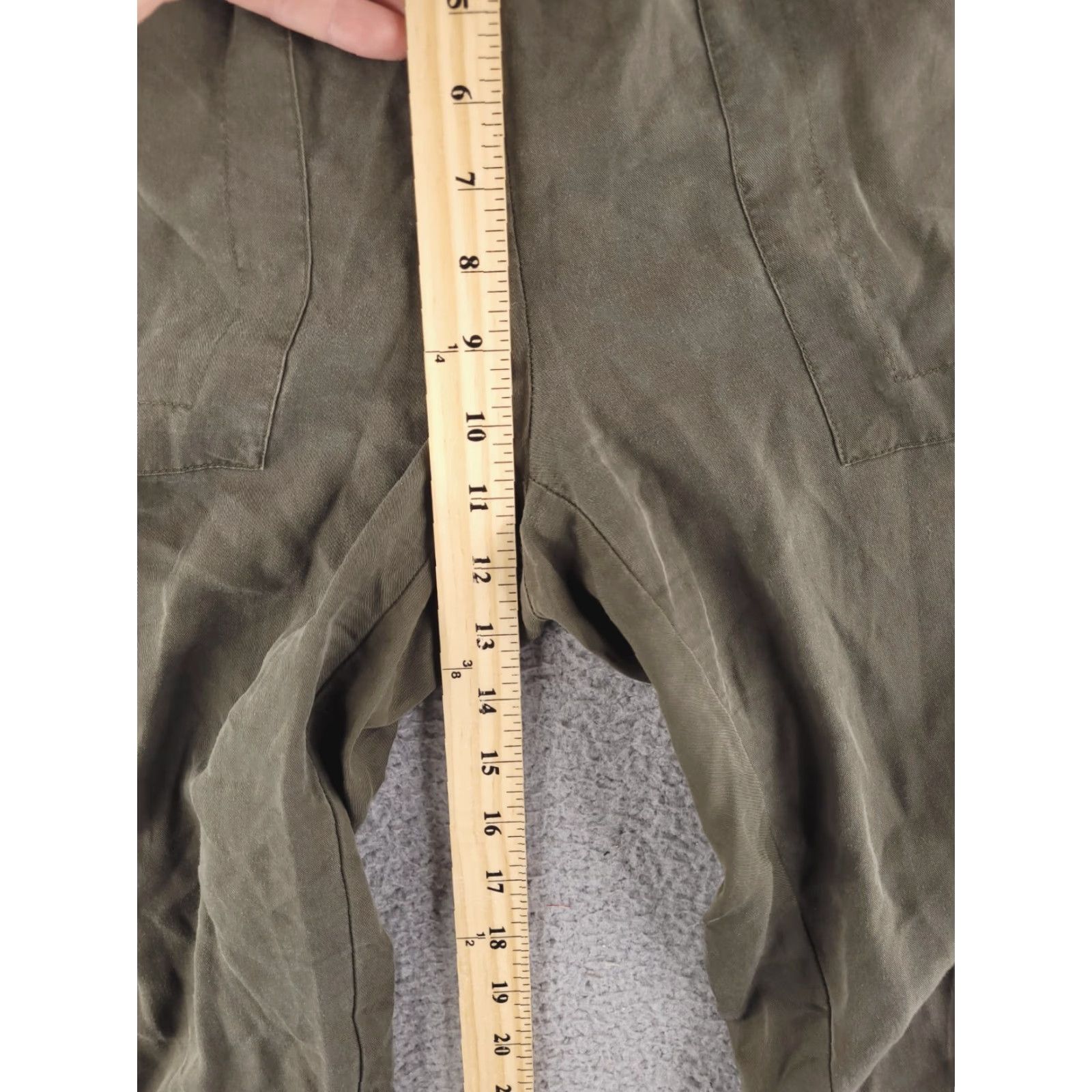 Juicy Couture Juicy Couture Pants Womens Large Green 100% Lyocell Olive Jogger Crop Size 36" / US 14 / IT 50 - 7 Thumbnail