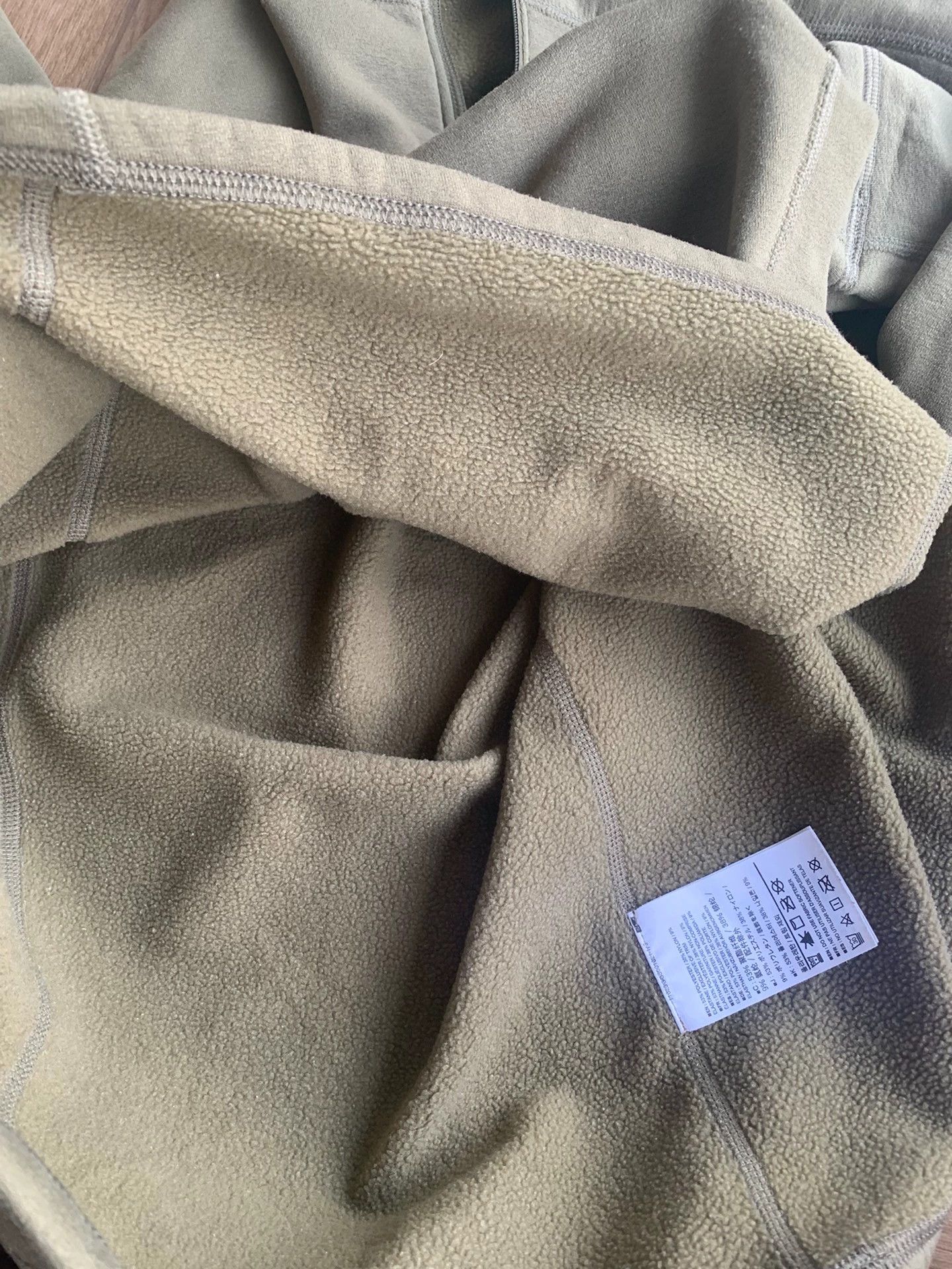 Arc'teryx Arc'teryx Men's Leaf Rho AR Base Layer Top L 11300/11301 Size US L / EU 52-54 / 3 - 7 Thumbnail