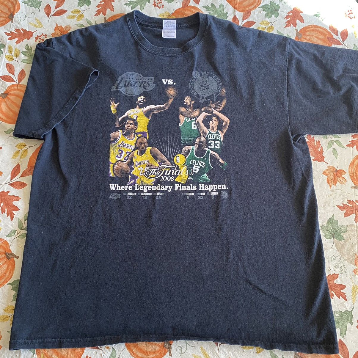 Gildan LA Lakers vs Boston Celtics NBA Finals 2008 2XL Kobe Magic Size US XL / EU 56 / 4 - 2 Thumbnail