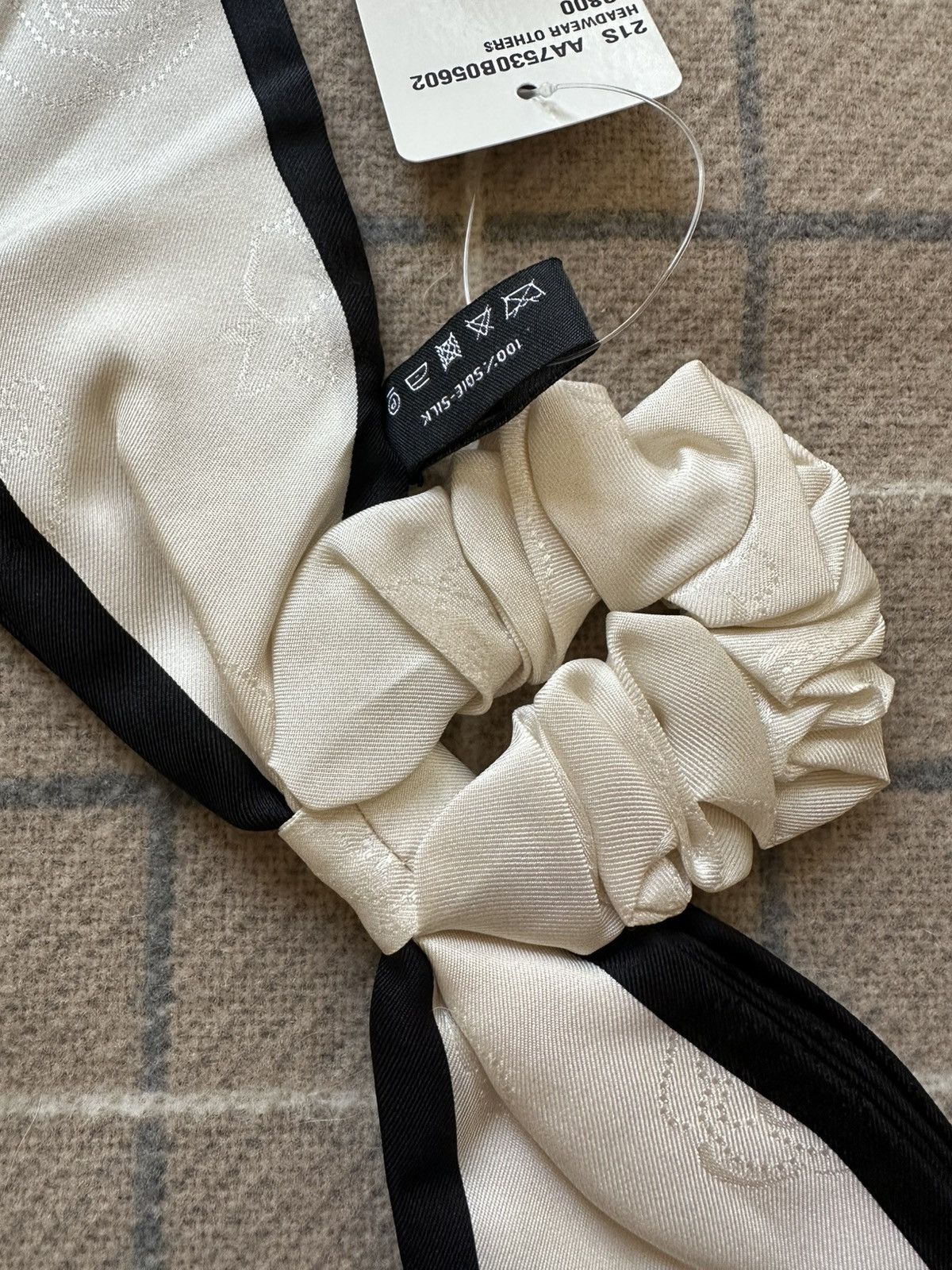 Chanel Chanel bow hair tie Size ONE SIZE - 8 Thumbnail