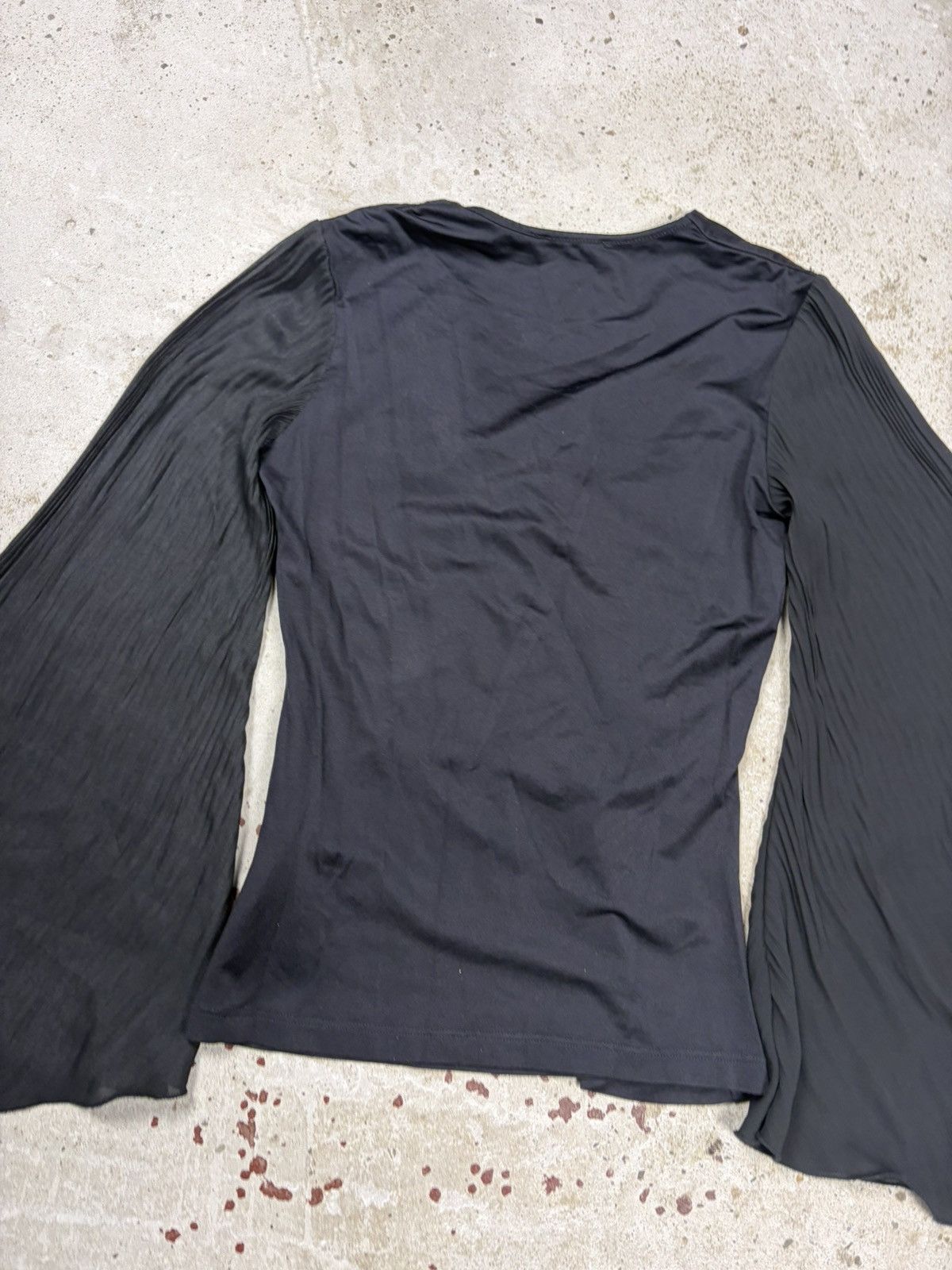 Roberto Cavalli Vintage 2007 Roberto Cavalli Black Flare Sleeves Pleated Top Size S / US 4 / IT 40 - 14 Thumbnail