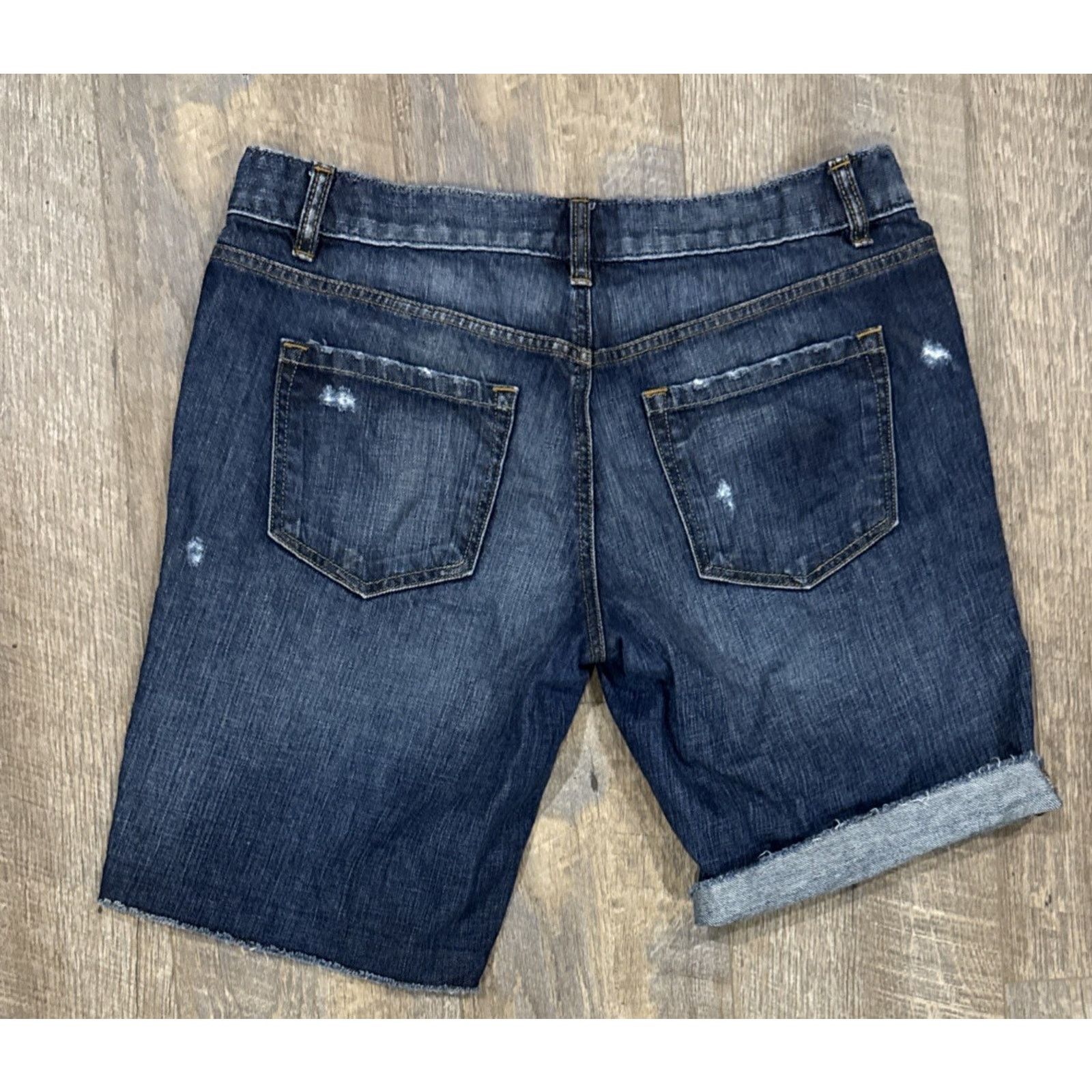Ann Taylor Ann Taylor Womens Bermuda Cut Off Jeans Distressed Size 6 Size 28" / US 6 / IT 42 - 4 Thumbnail