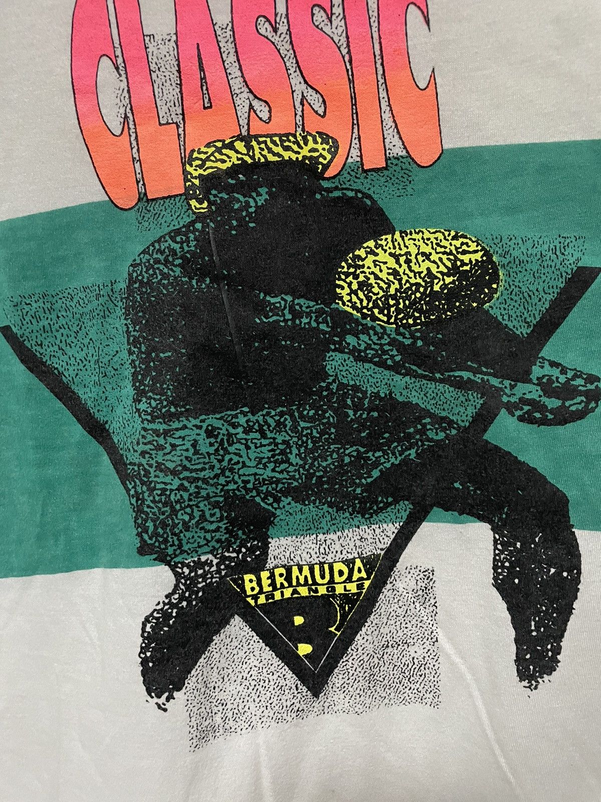 Vintage Vintage 90s Bermuda Triangle Pro Beach T Shirt Volleyball Size US M / EU 48-50 / 2 - 6 Thumbnail