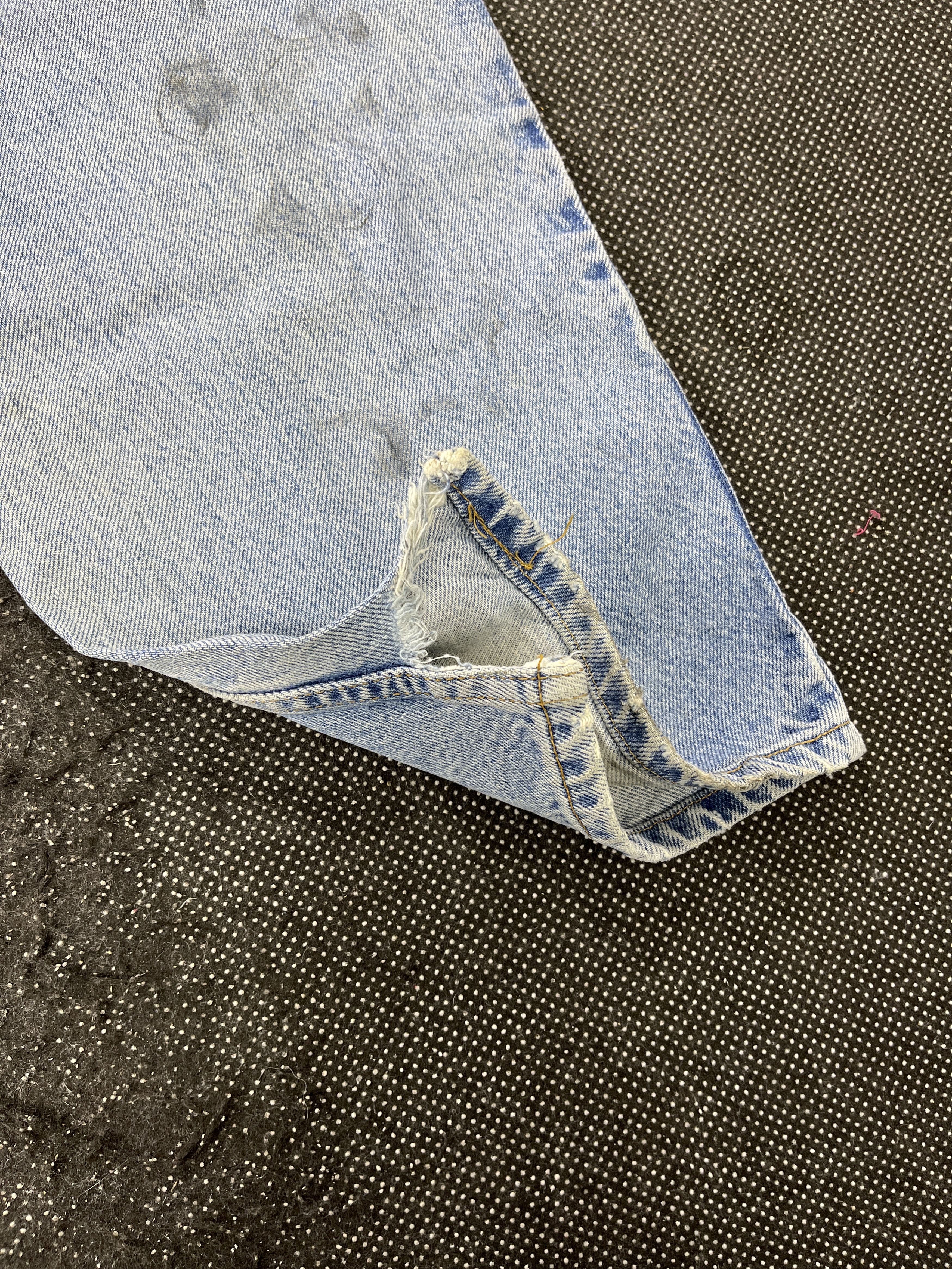 Levi's 90’s Vintage Levis 550 Light Wash Jeans - J667 Size US 34 / EU 50 - 9 Thumbnail