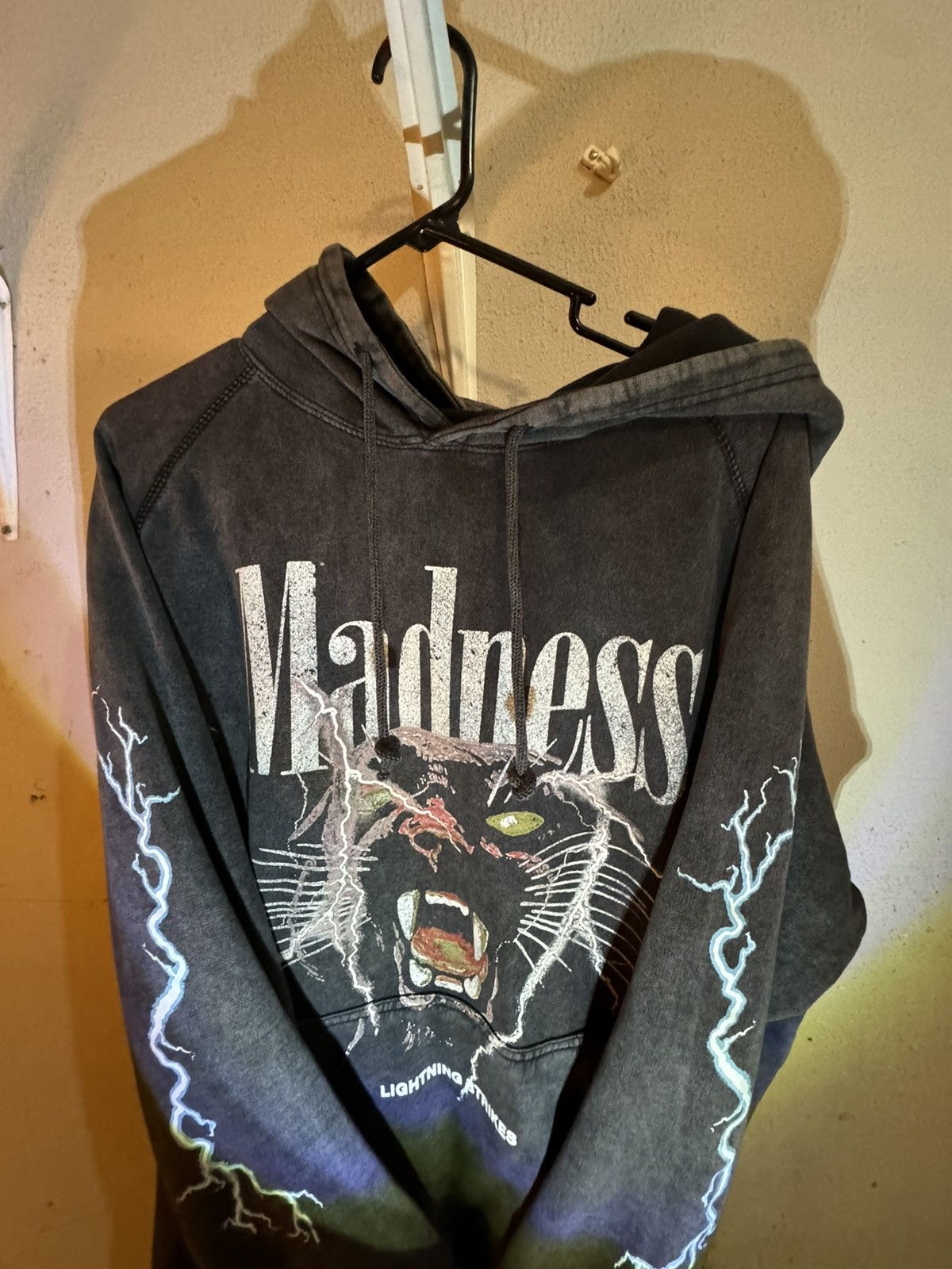 PacSun Madness outlets Mineral Wash Hoodie