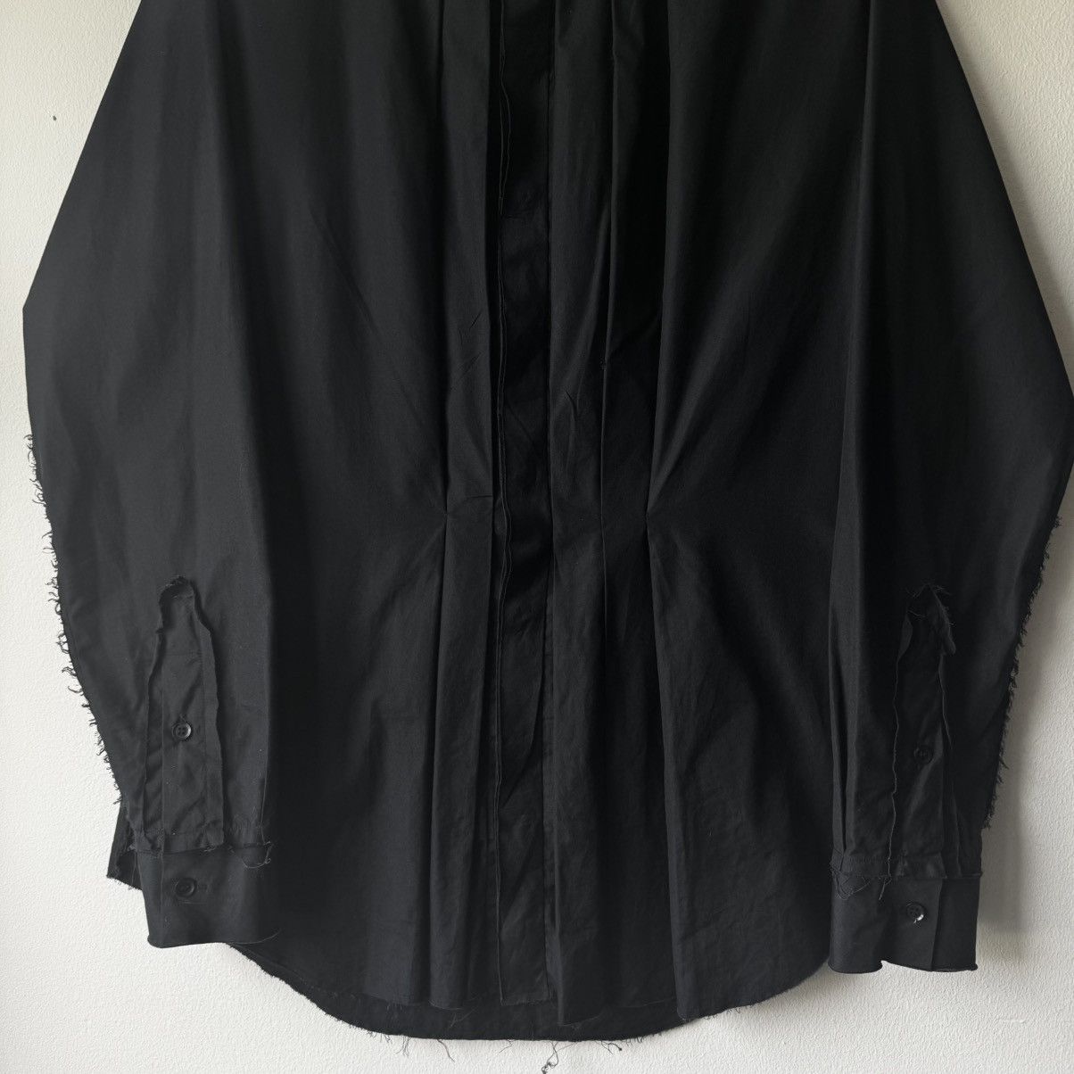 Yohji Yamamoto Yohji Yamamoto Black Cotton Pleated Front Button-Up Shirt Size US M / EU 48-50 / 2 - 3 Thumbnail