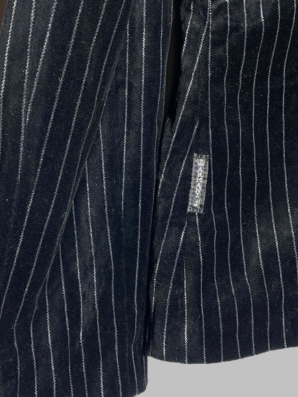 Armani Vintage 90s Armani Jeans Velour Striped Black Women’s Blazer Size M / US 6-8 / IT 42-44 - 19 Thumbnail