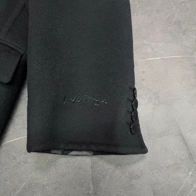 Louis Vuitton Louis Vuitton Woolen coat Size US M / EU 48-50 / 2 - 3 Thumbnail