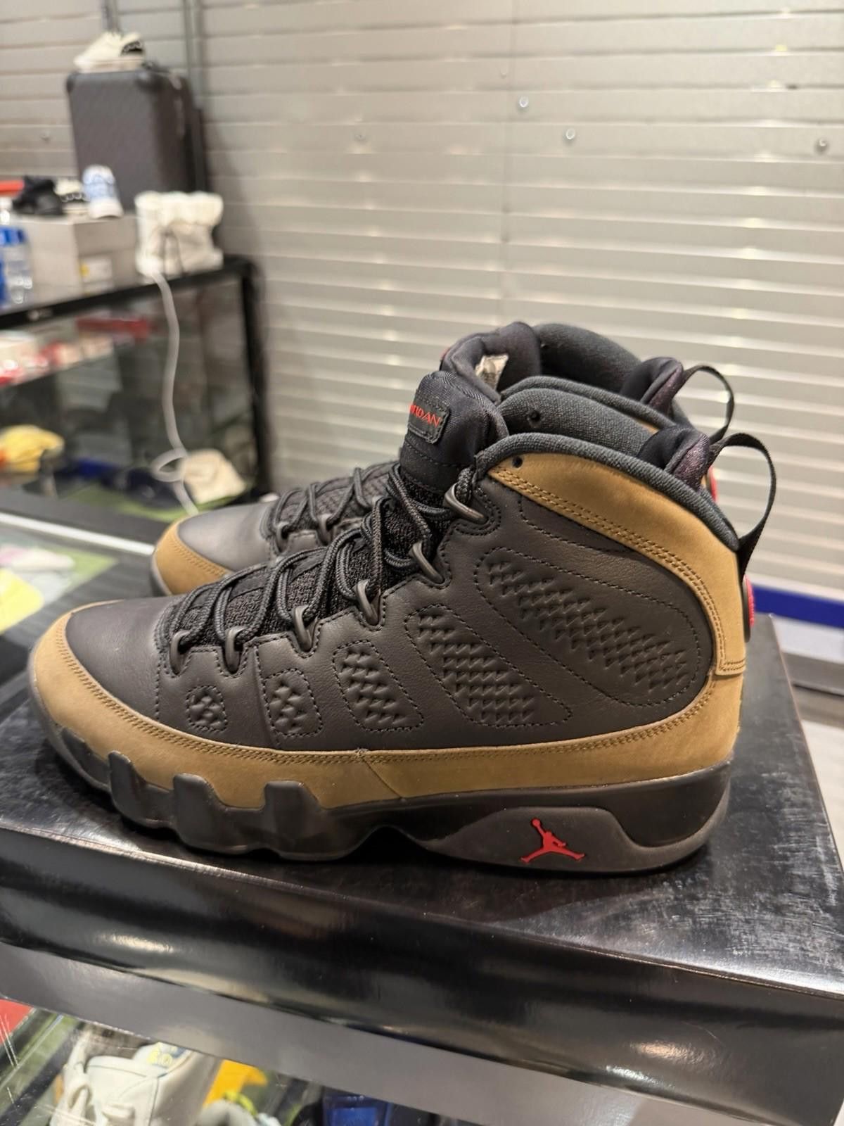 Jordan Brand Size 8.5 - Air Jordan 9 Retro 2024 Olive (HV4794-030) Size US 8.5 / EU 41-42 - 8 Thumbnail