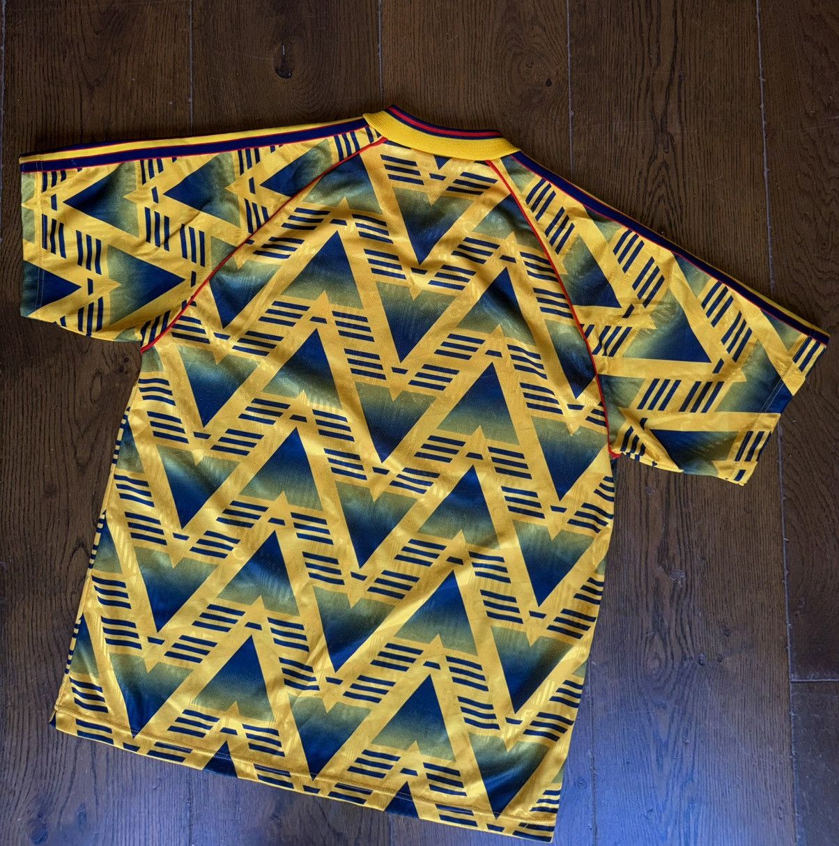 Adidas Adidas Arsenal jersey 1991/1993 Away Bruised Banana Size US M / EU 48-50 / 2 - 2 Thumbnail