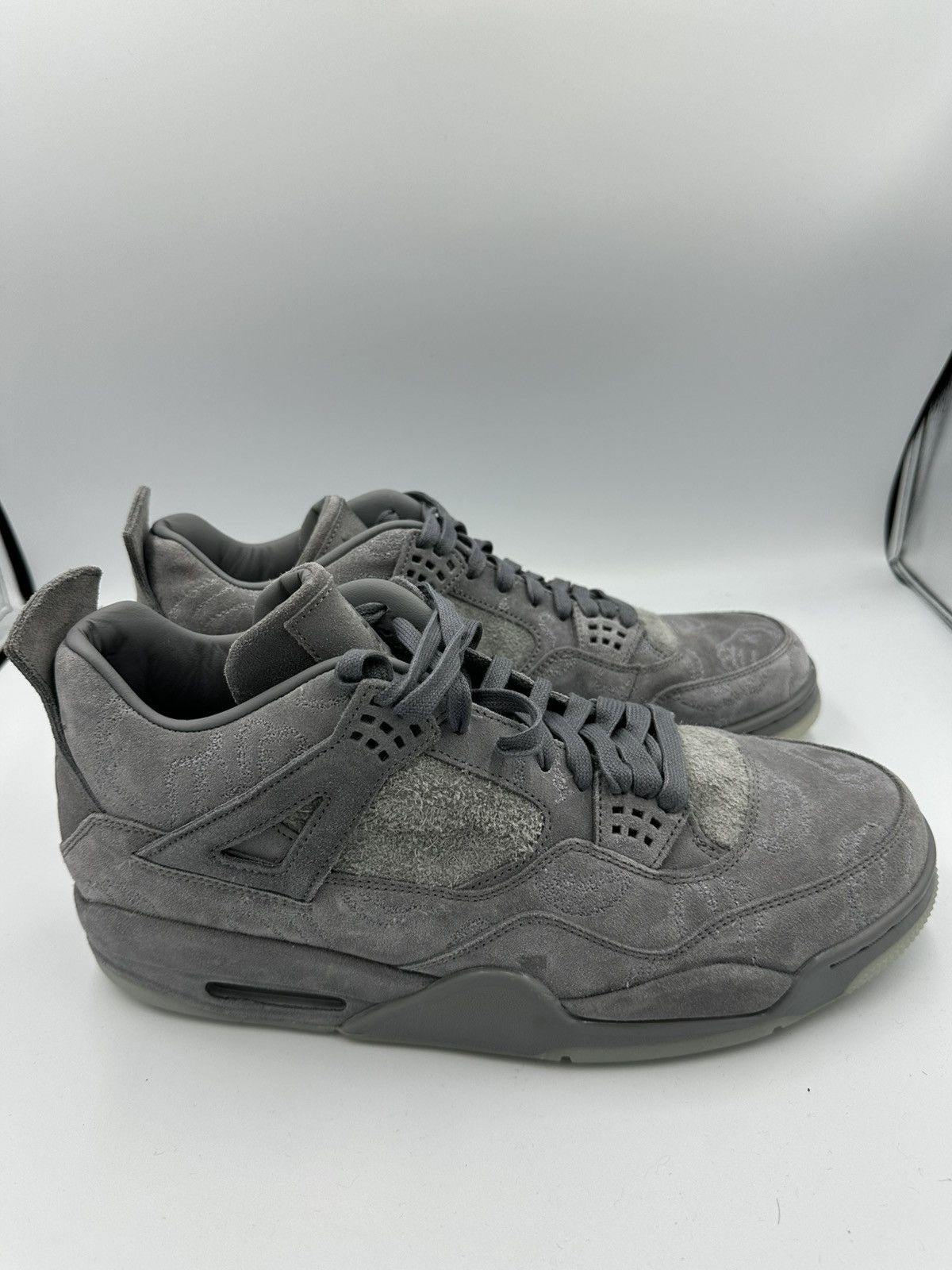 Jordan Brand × Kaws Jordan 4 x Kaws Size US 13 / EU 46 - 2 Thumbnail